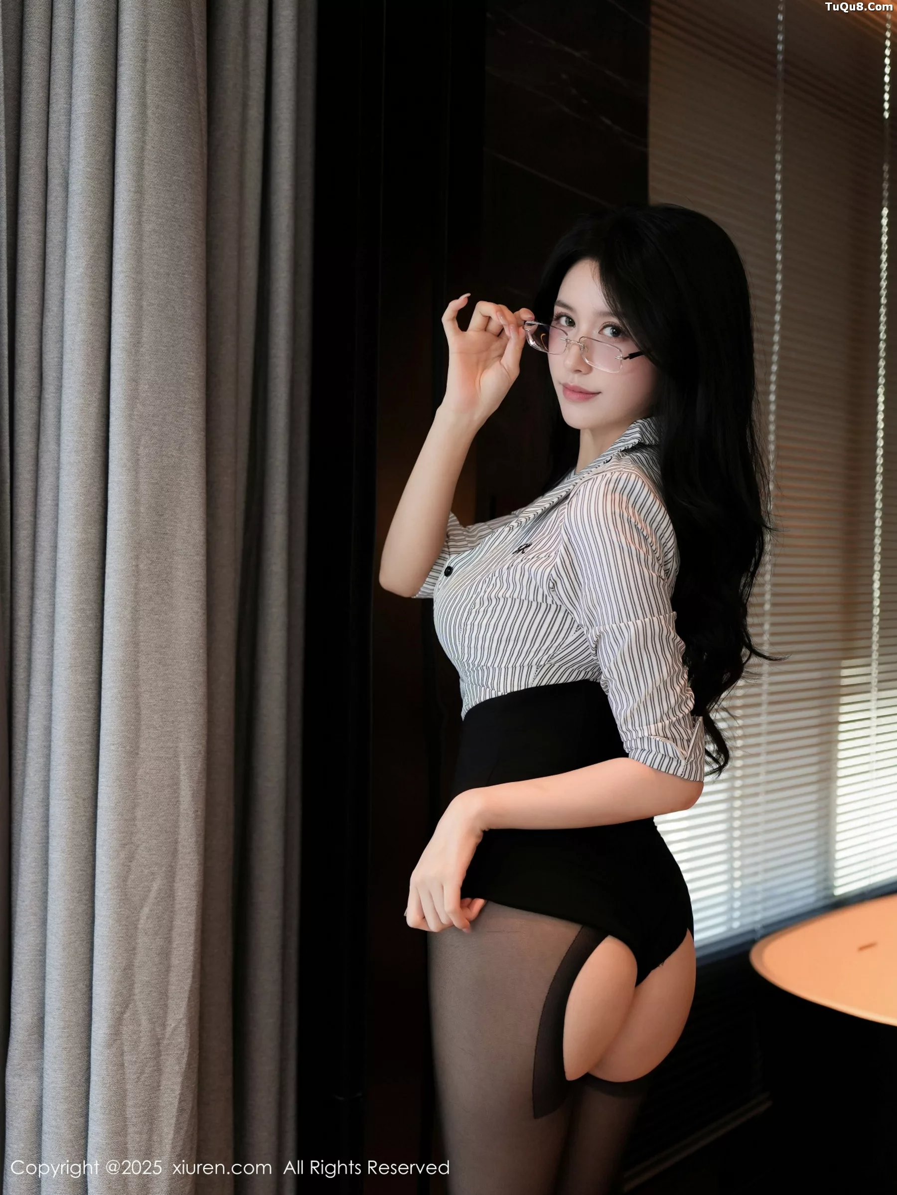 [秀人网] 2025.10.24 No.10905 shelly 诗莉吖#[82P]-2