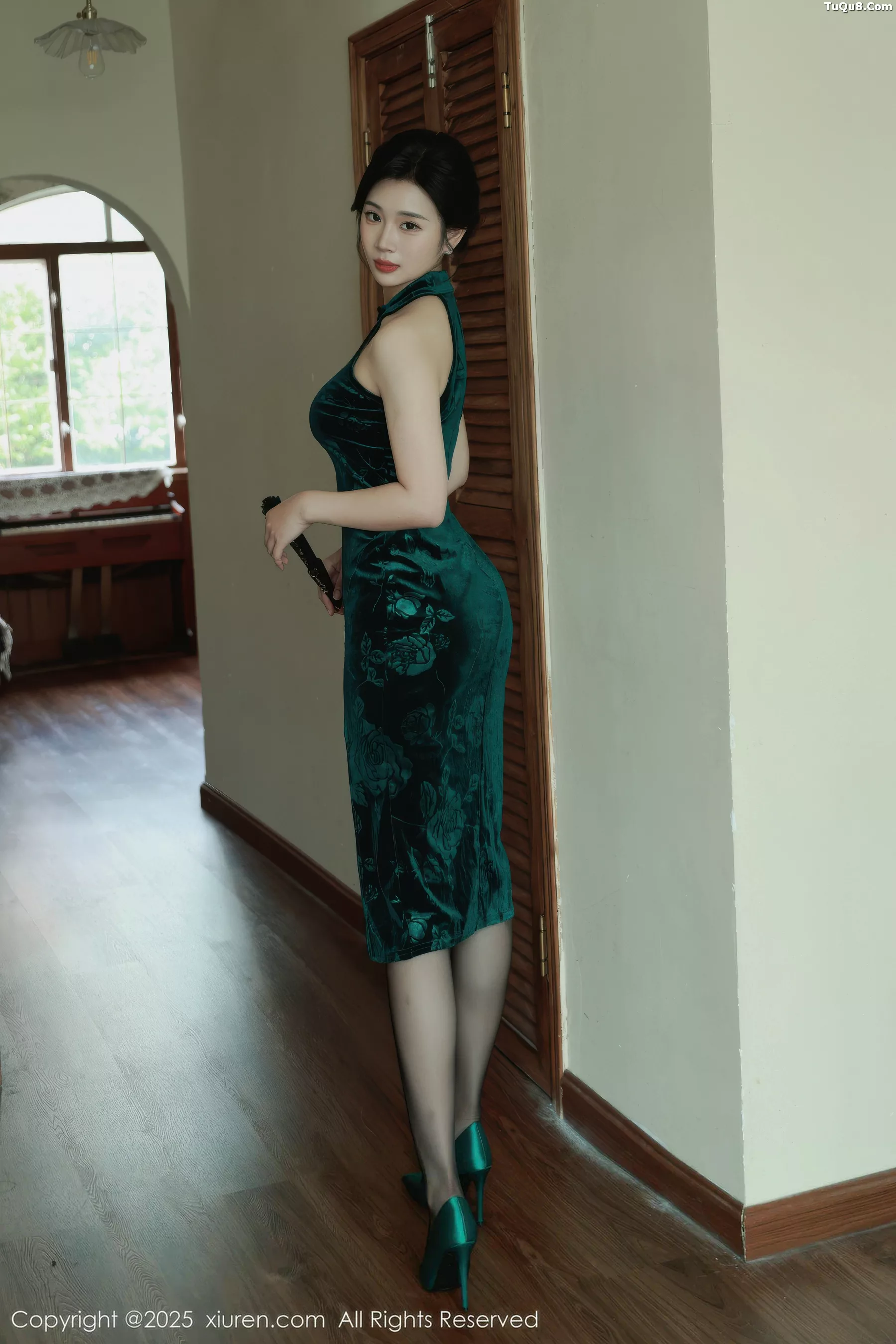 [秀人网] 2025.11.07 No.10962 南乔#[72P]-3