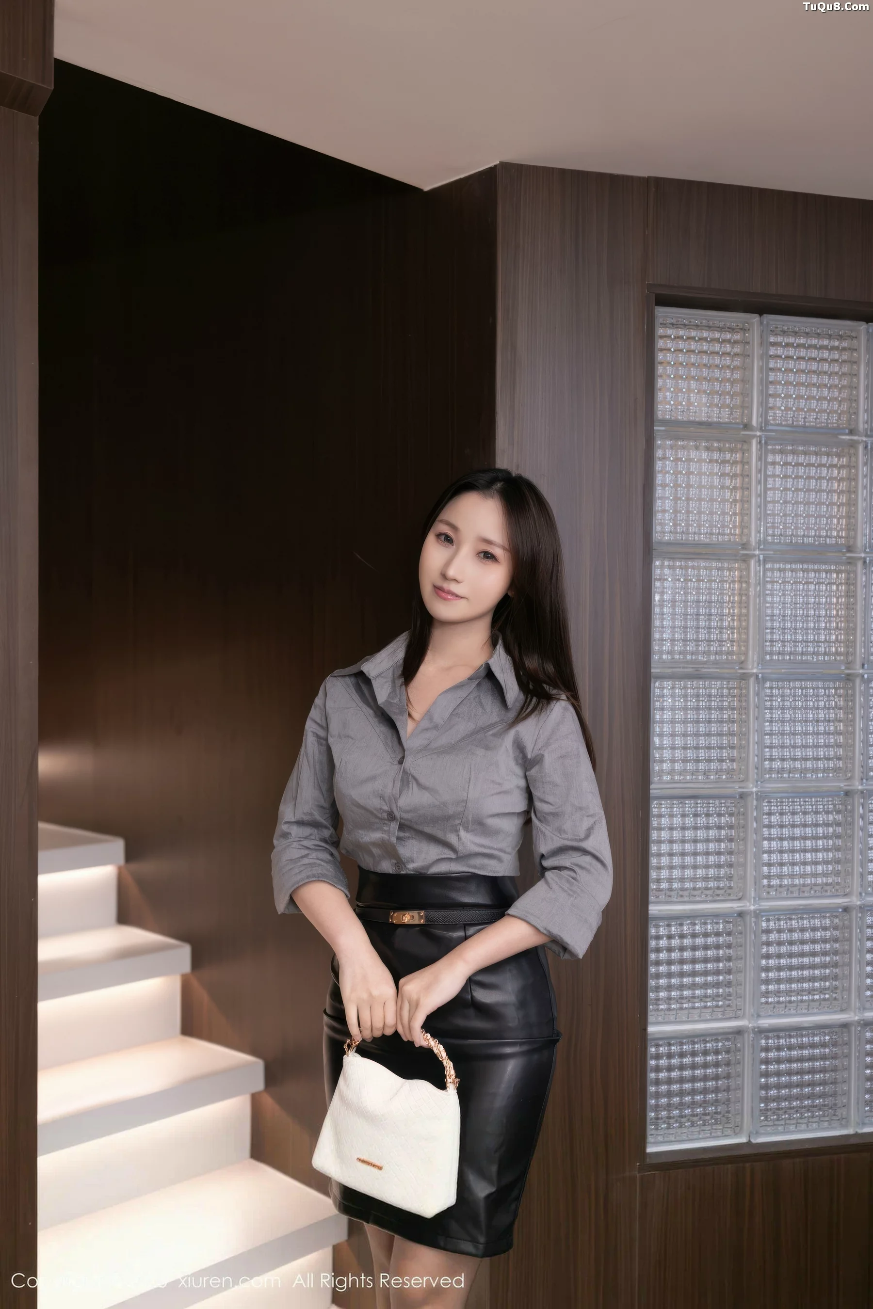 [秀人网] 2025.11.12 No.10978 杏子#[83P]-1