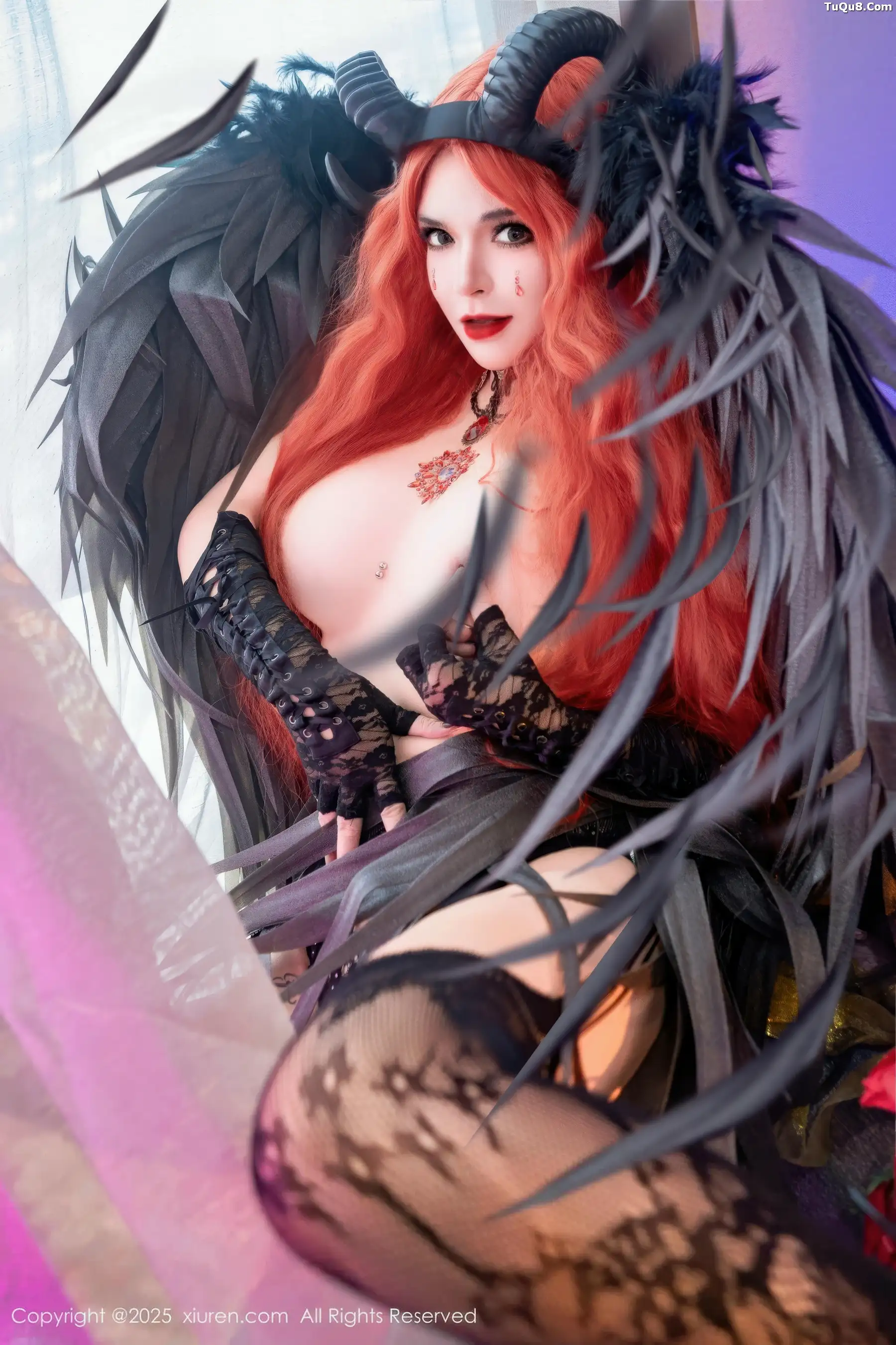 [秀人网] 2025.11.17 No.10994 伊丽莎有点白#[66P]-1