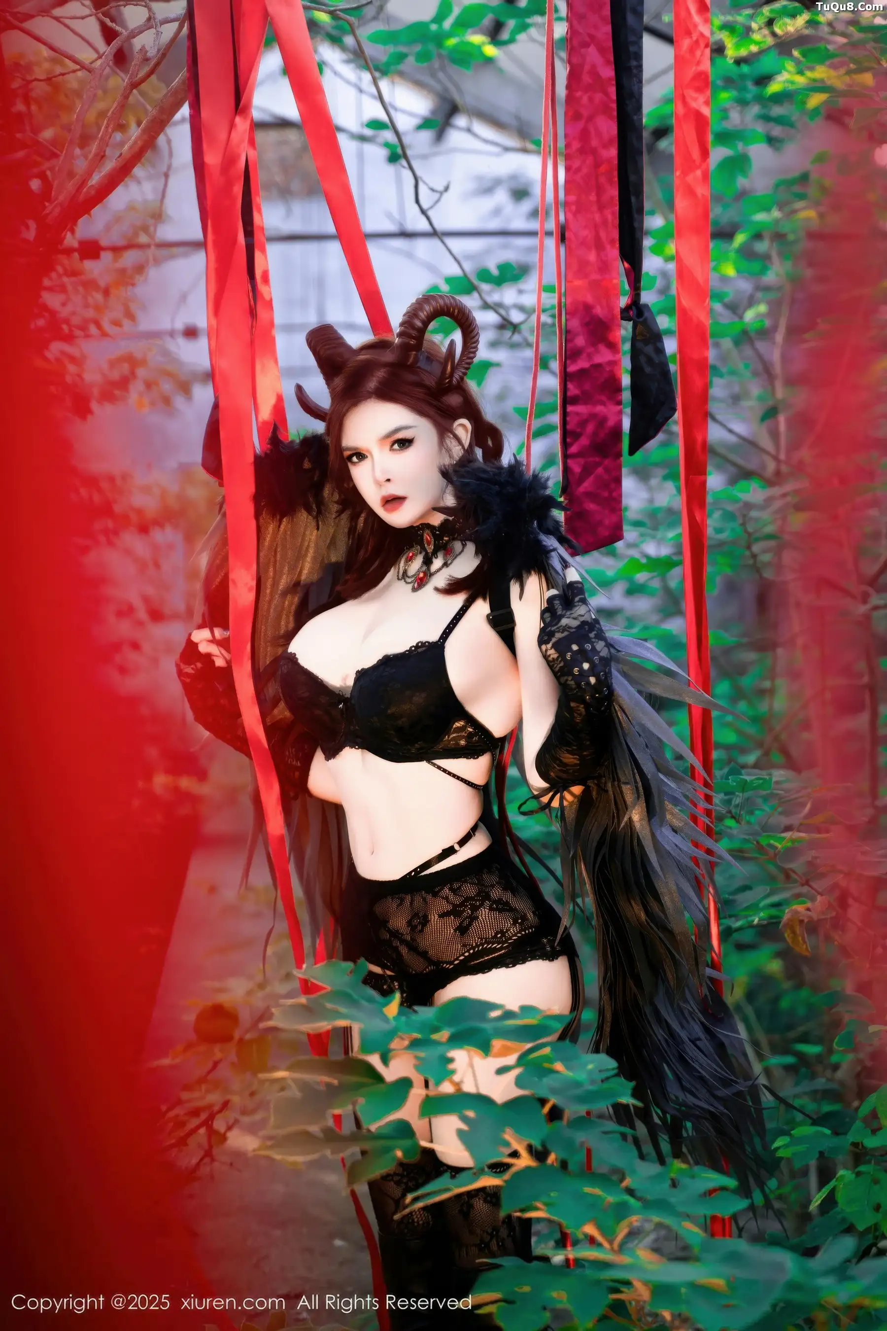 [秀人网] 2025.11.17 No.10994 伊丽莎有点白#[66P]-10