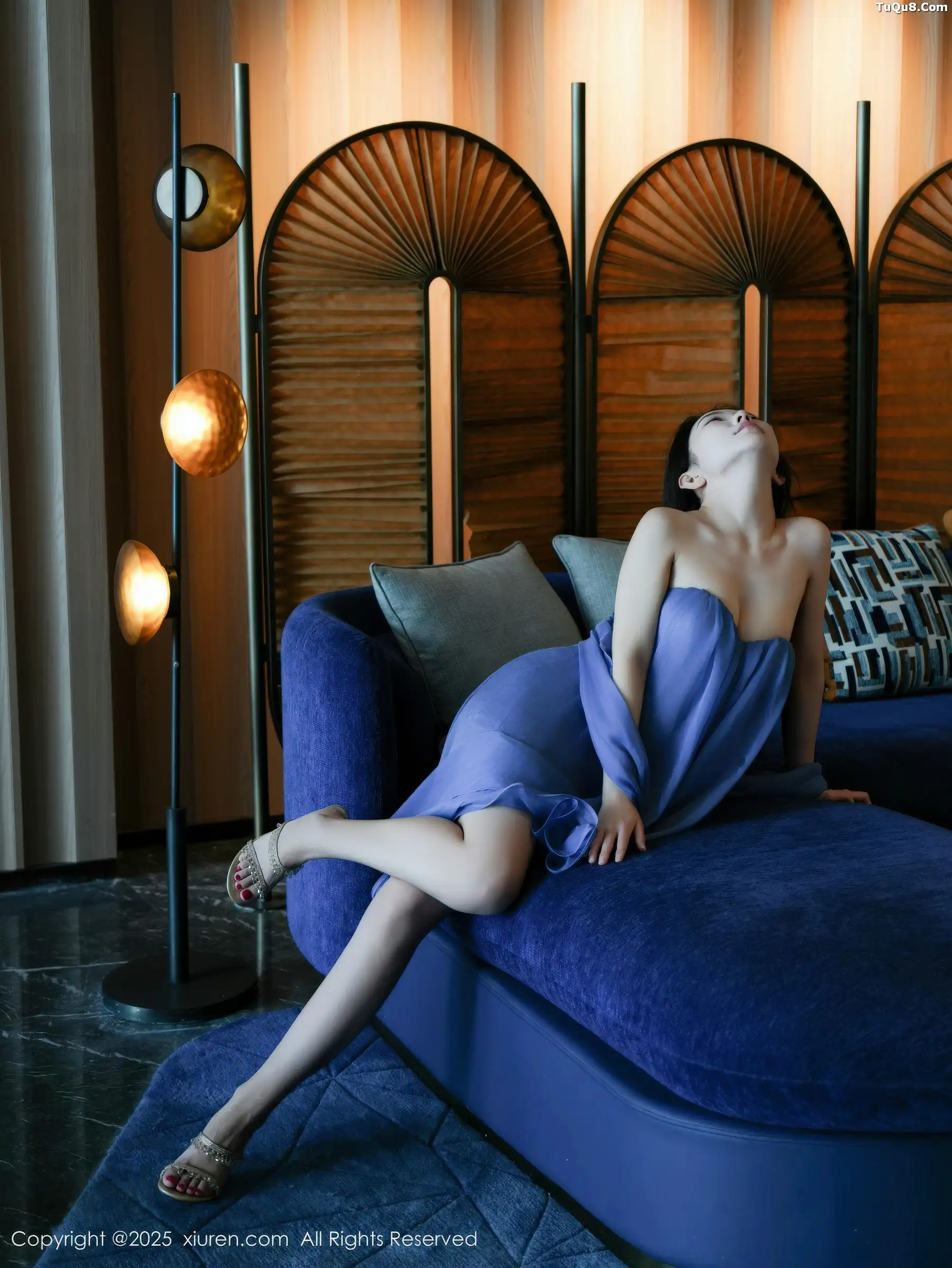 [秀人网] 2025.11.14 No.10988 烧烧小桃#[52P]-1