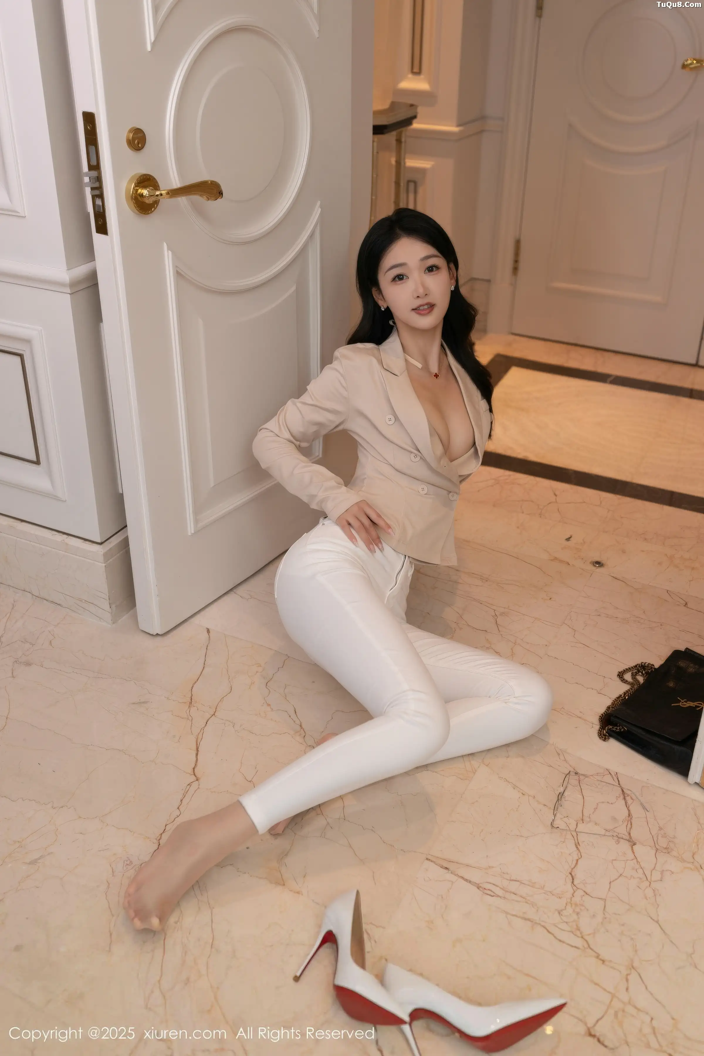 [秀人网] 2025.12.01 No.11053 唐安琪#[84P]-1