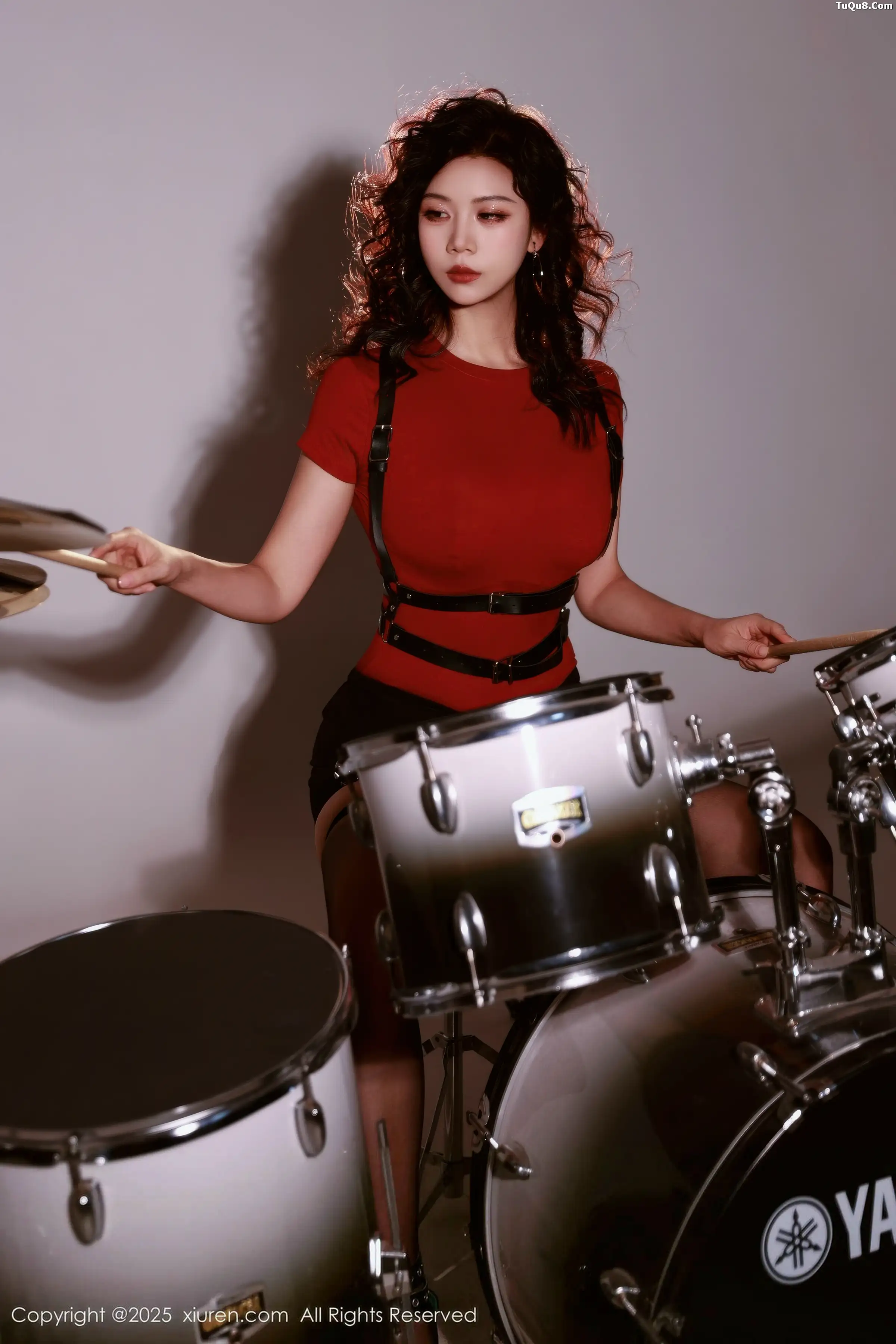 [秀人网] 2025.12.04 No.11066 玫瑰我爱你#[85P]-1