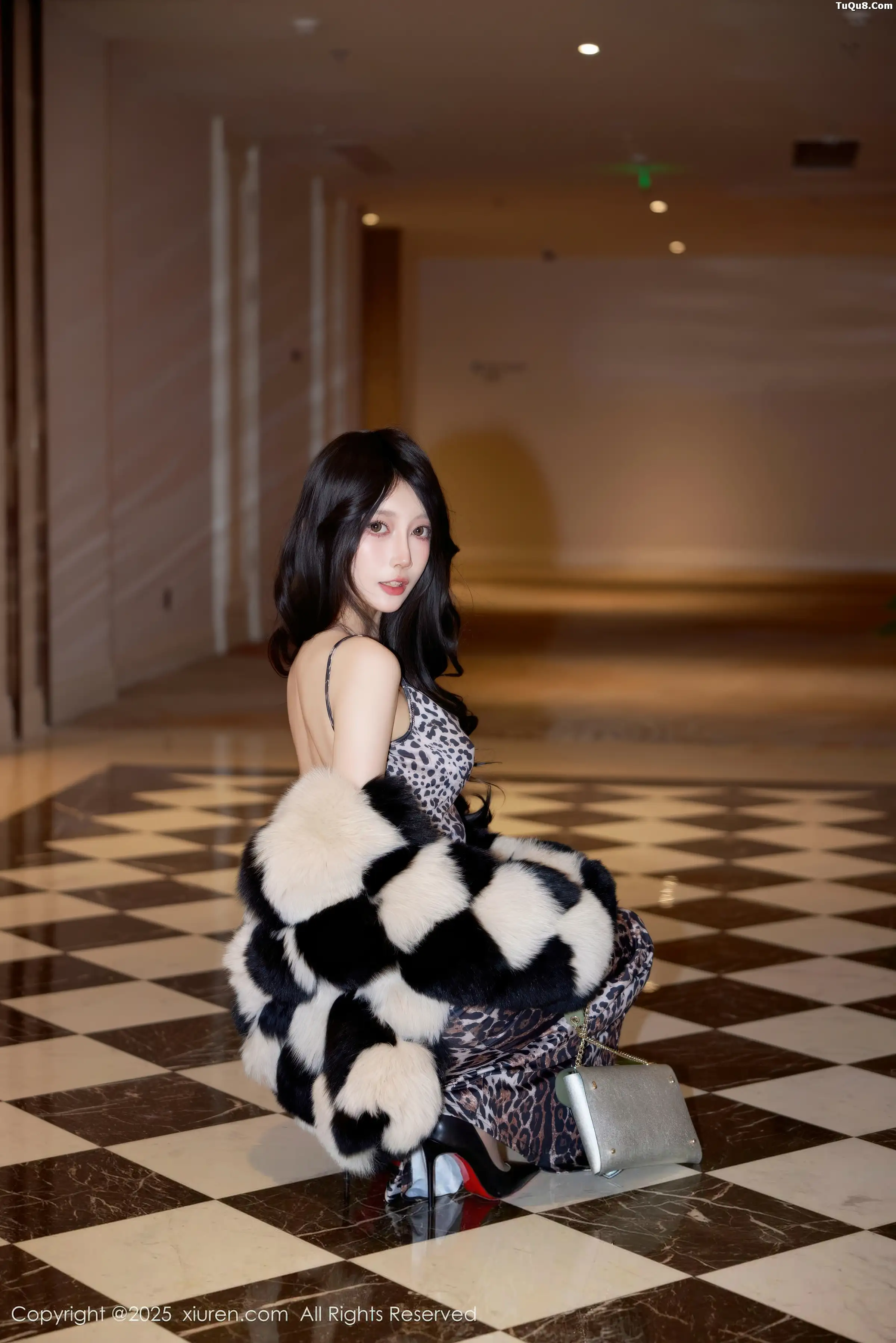 [秀人网] 2025.12.08 No.11082 玥儿玥#[74P]-1