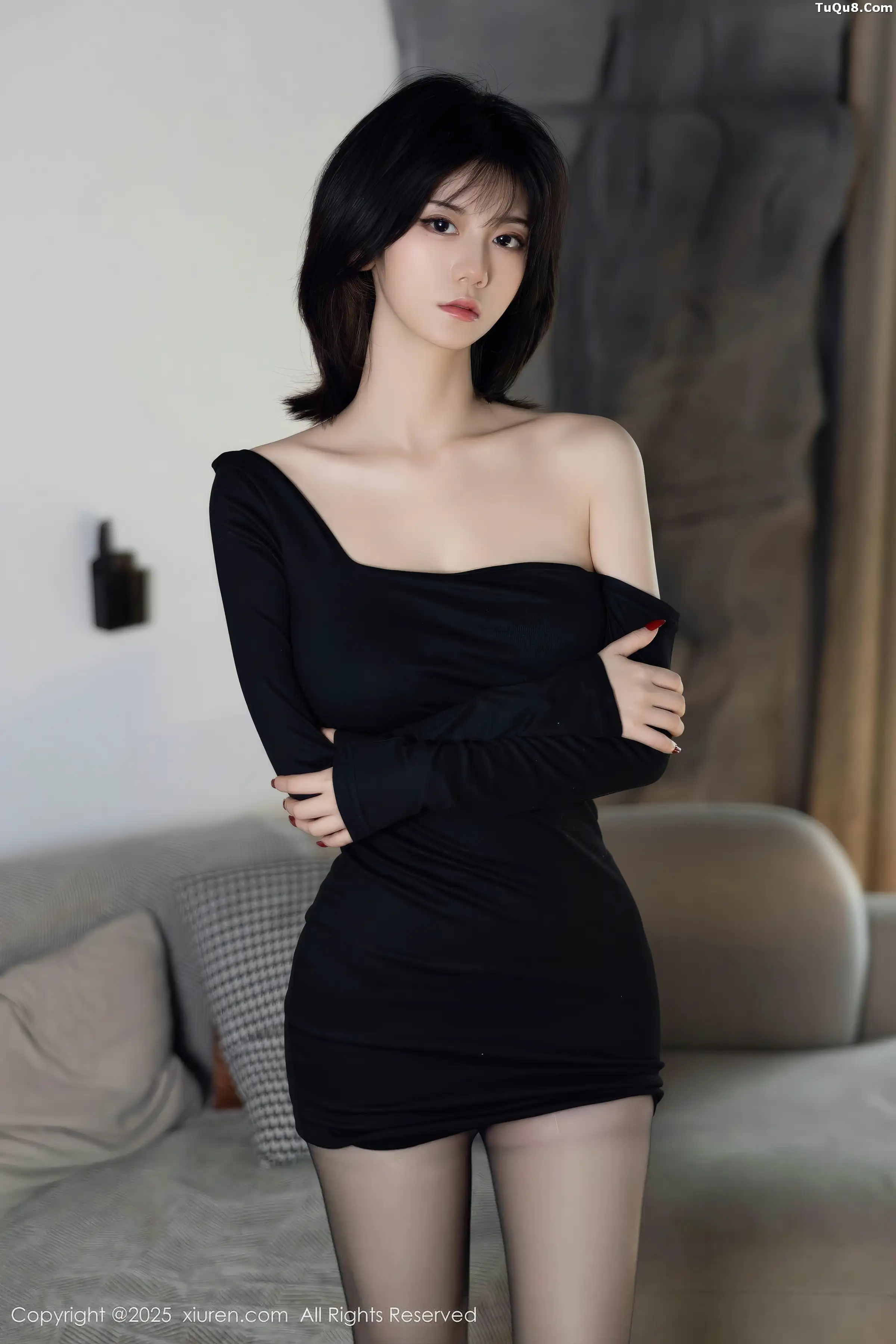 [秀人网] 2025.12.12 No.11105 凌七七#[100P]-1