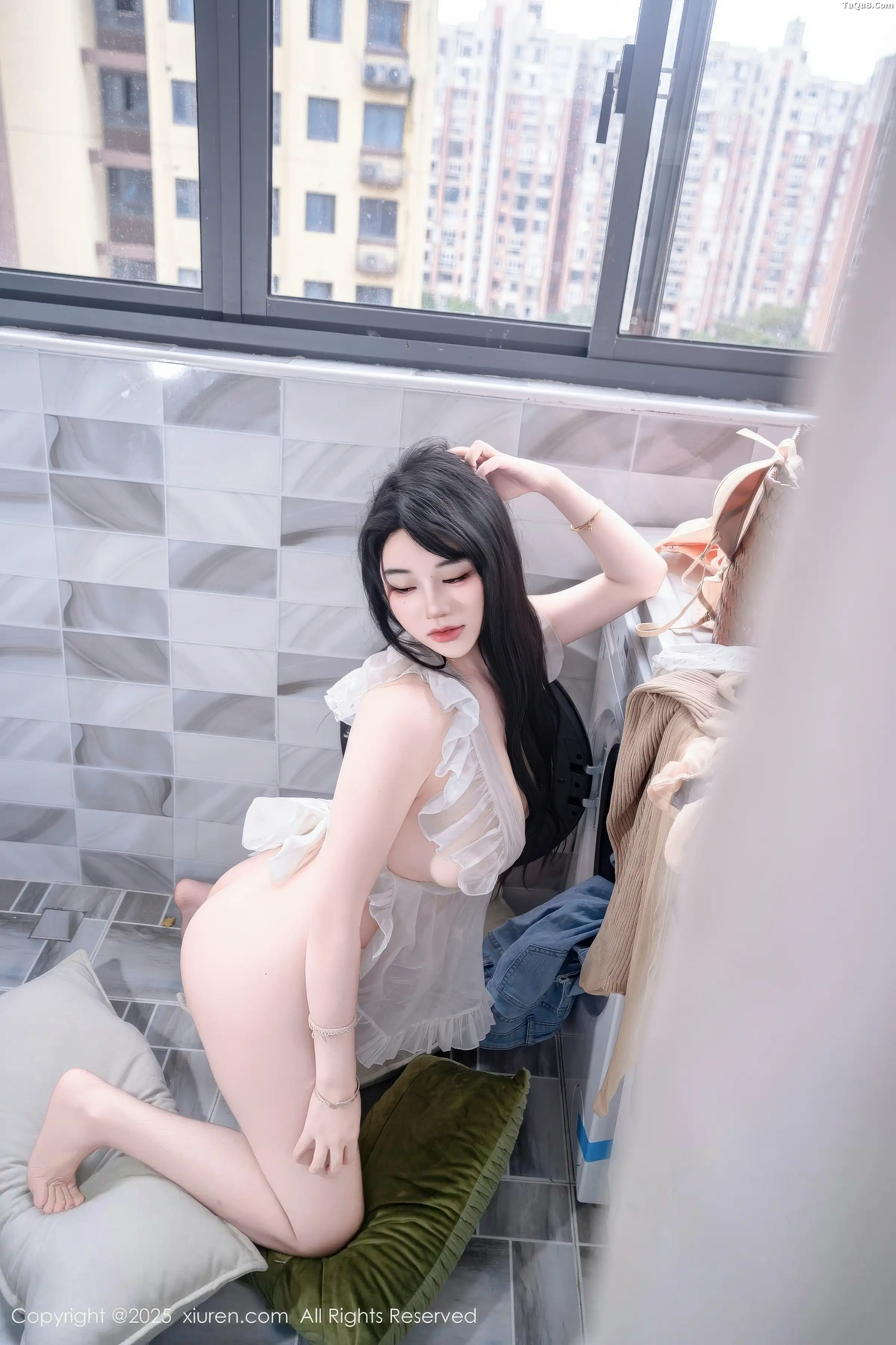 [秀人网] 2025.11.20 No.11010 汐汐爱吃草莓#[83P]-10