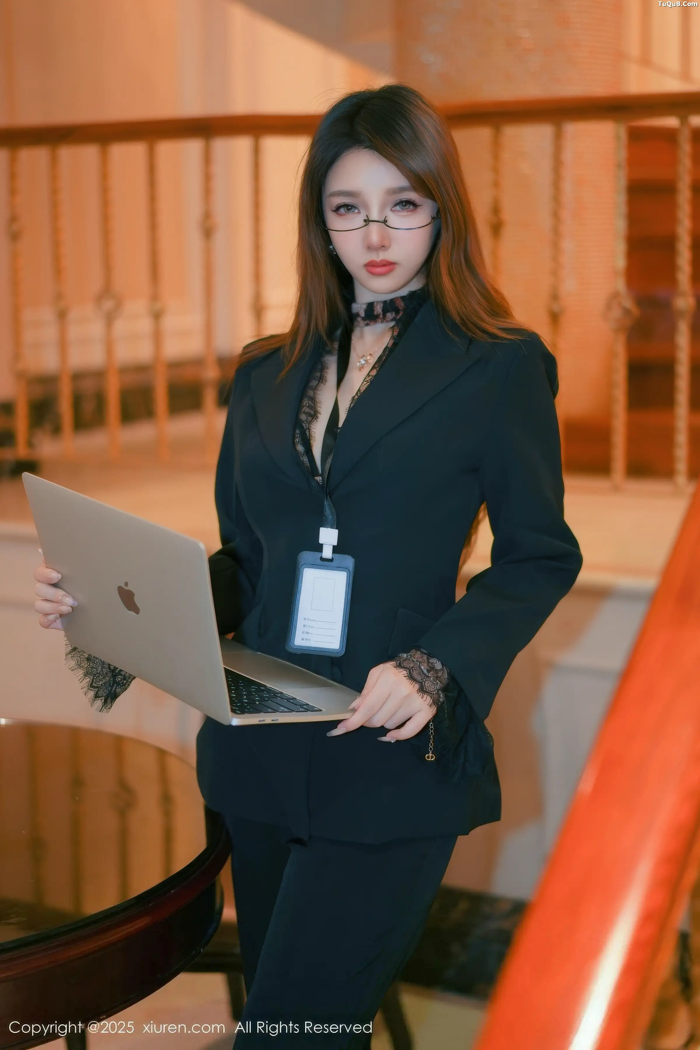 [秀人网] 2025.11.19 No.11007 Twins- 夭夭#[82P]-1