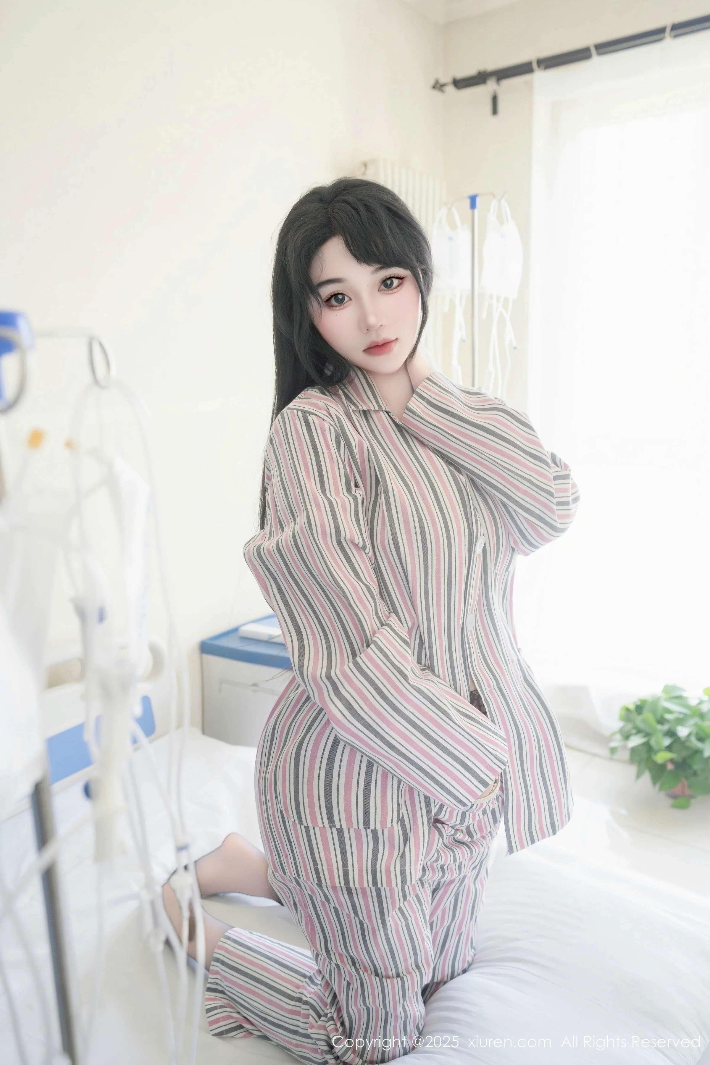 [秀人网] 2025.08.14 No.10648 汐汐爱吃草莓#[80P]-1