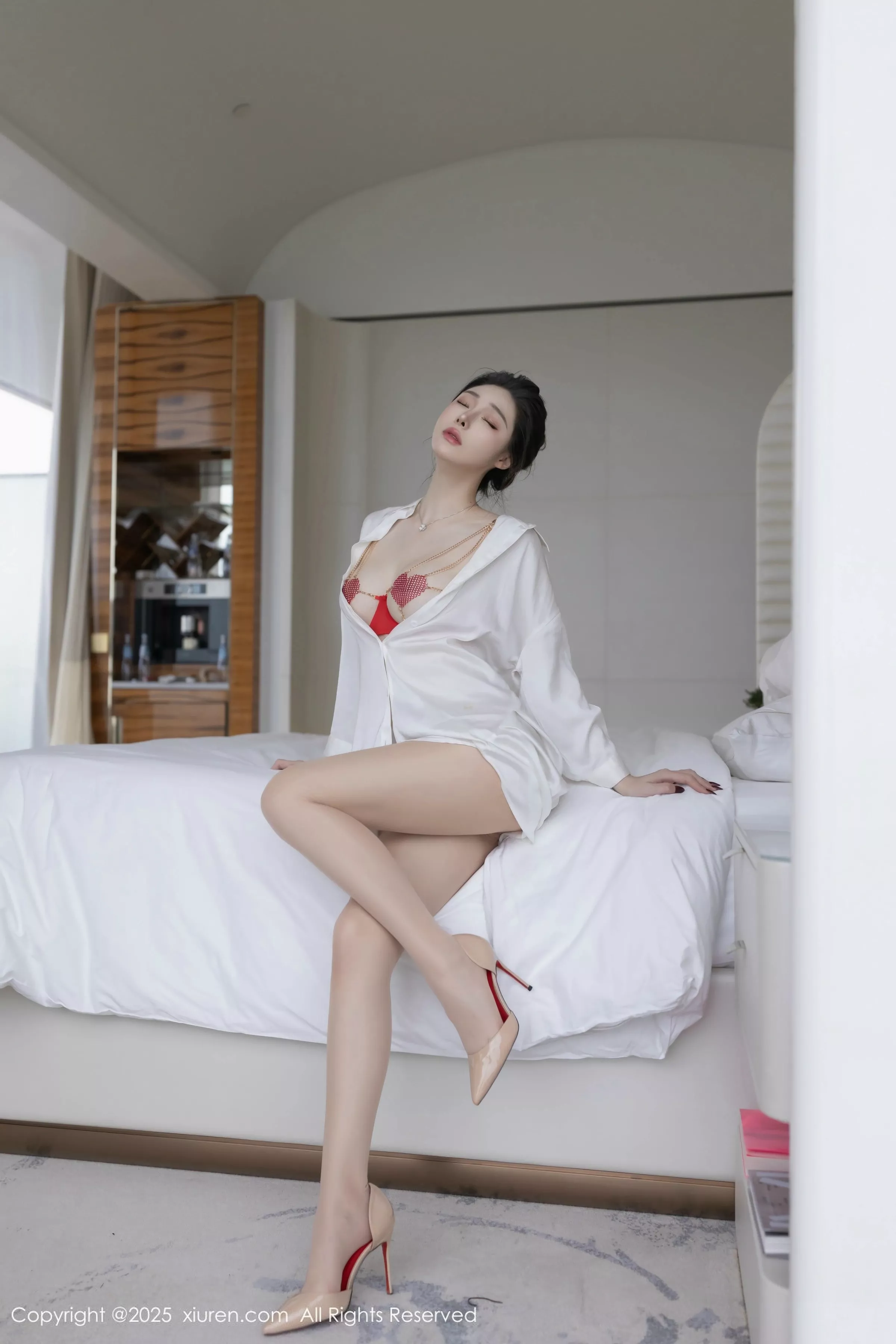 [秀人网] 2025.06.13 No.10411 小逗逗#[84P]-1