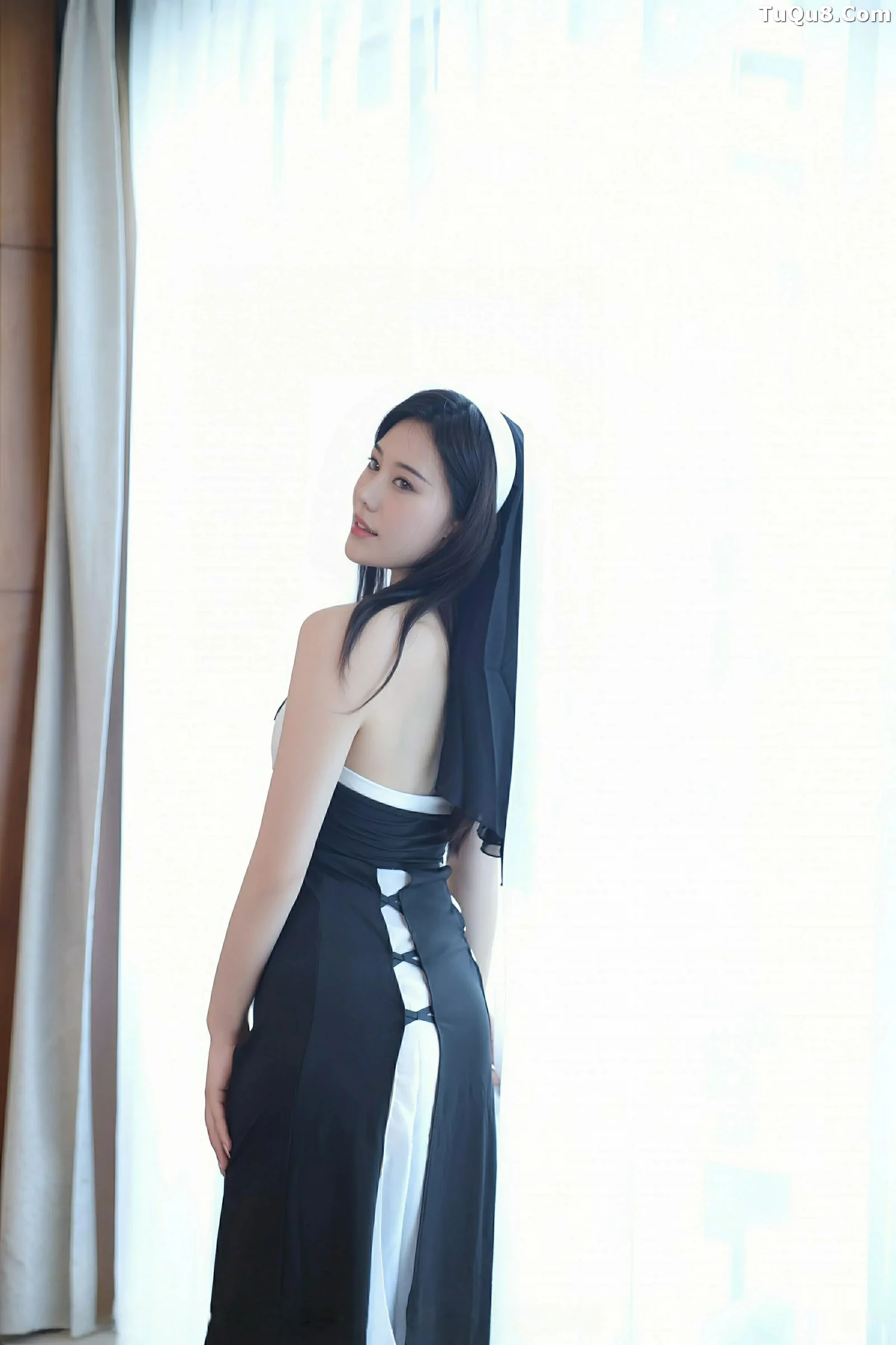 [秀人网] 2025.08.26 No.10690 白薇薇#[71P]-5