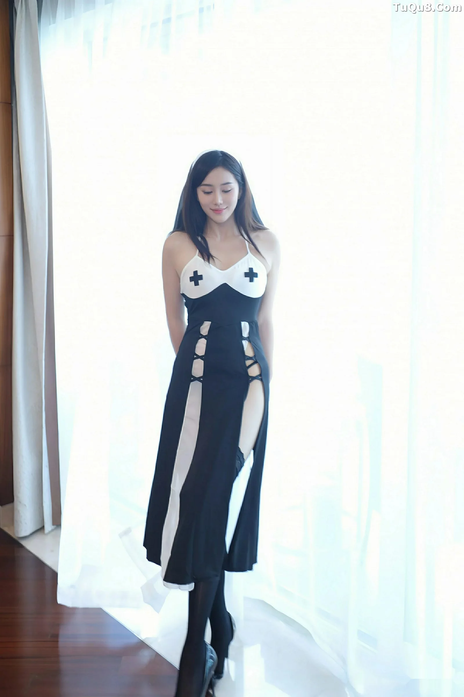 [秀人网] 2025.08.26 No.10690 白薇薇#[71P]-8