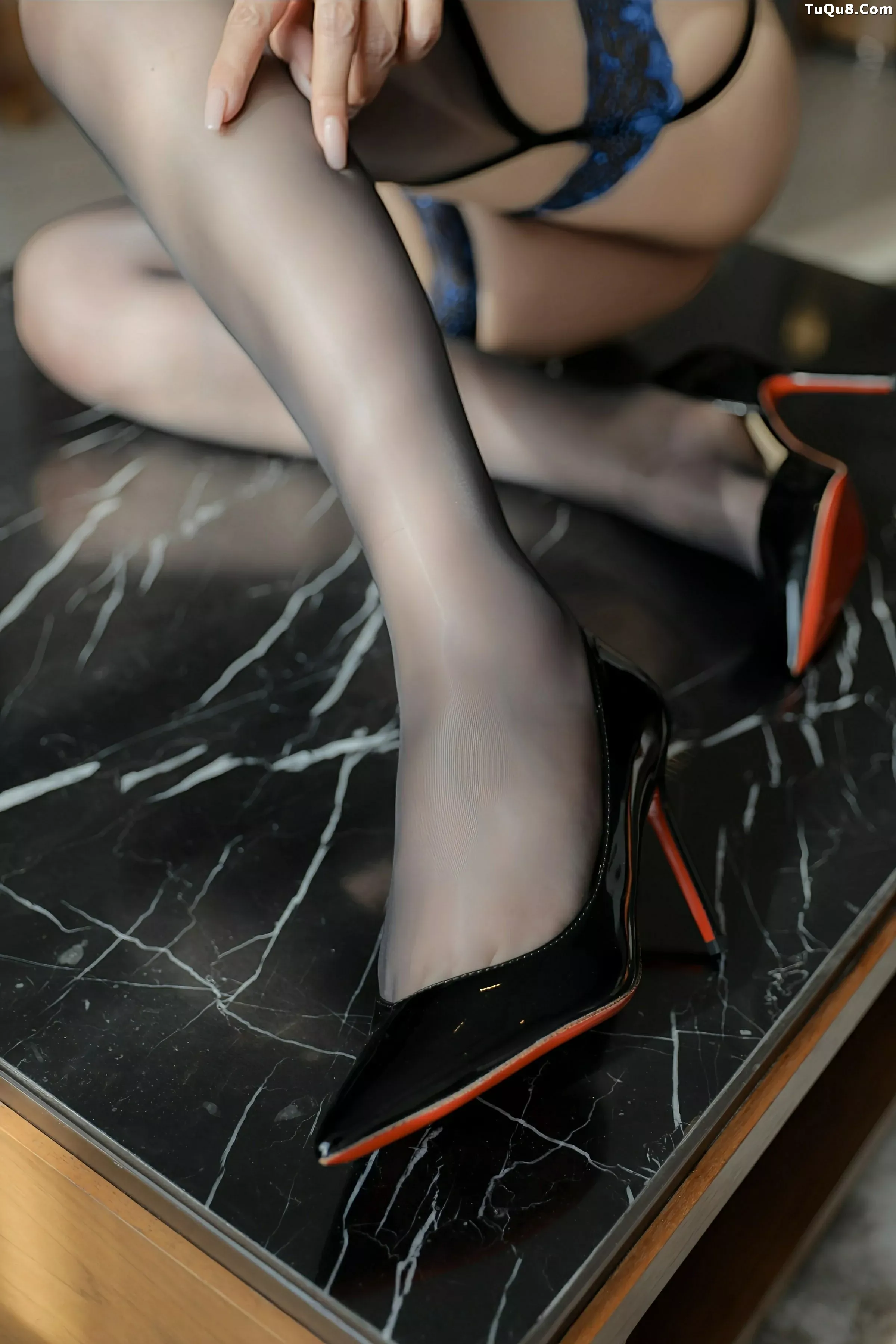 [秀人网] 2025.07.03 No.10499 田冰冰#[54P]-1