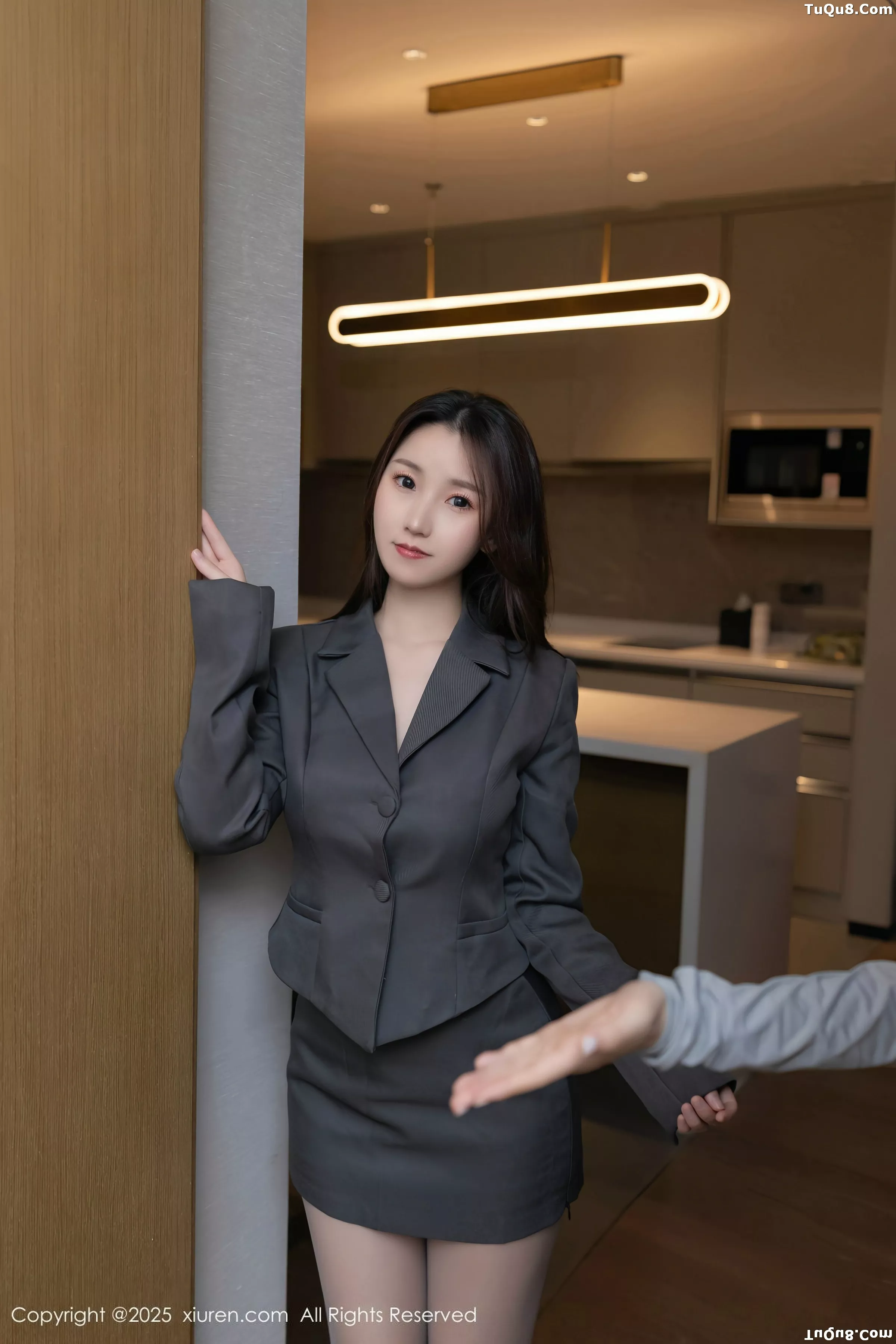 [秀人网] 2025.07.02 No.10497 杏子#[83P]-1