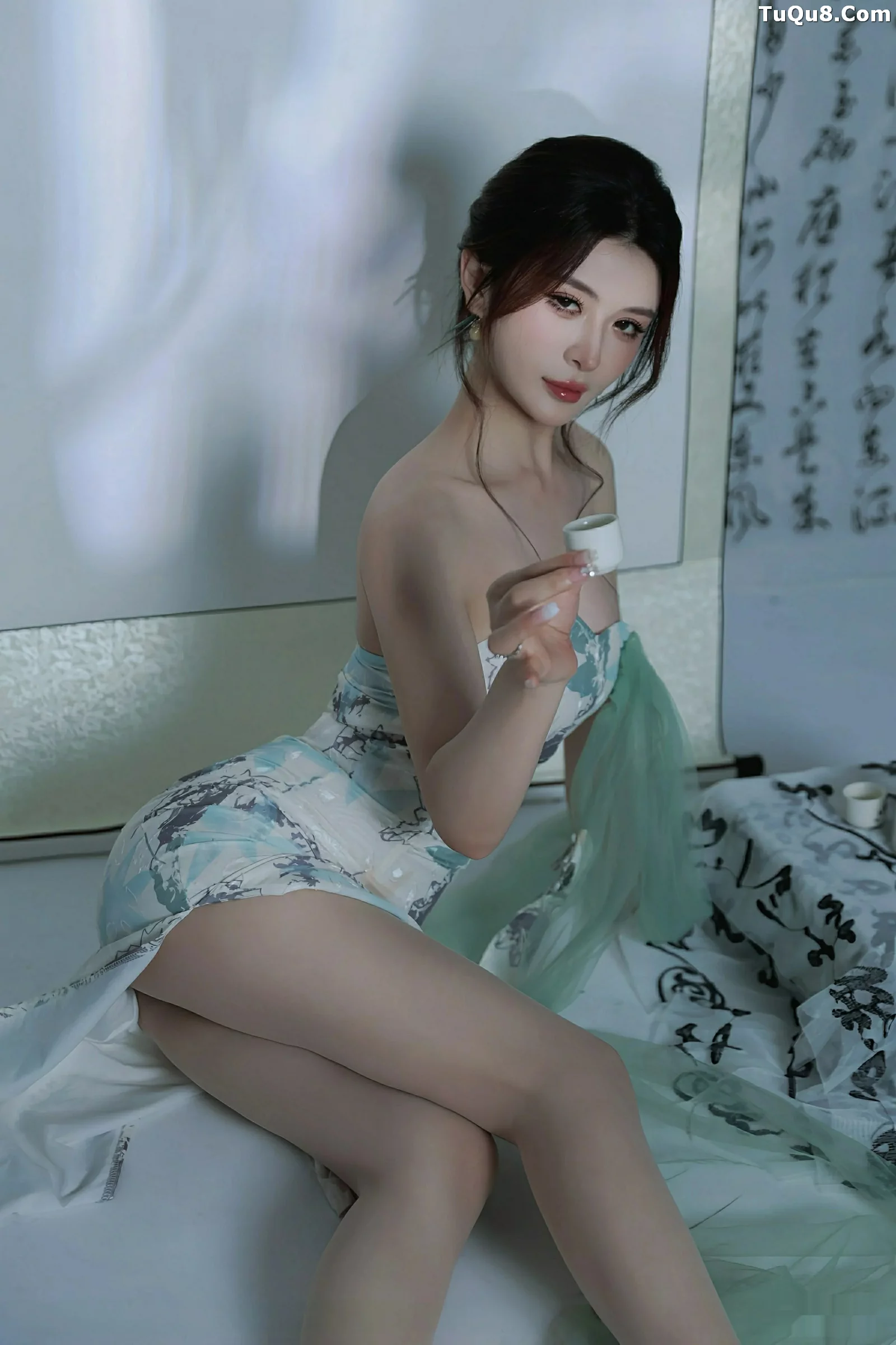 [秀人网] 2025.08.27 No.10694 阿依莎#[82P]-2