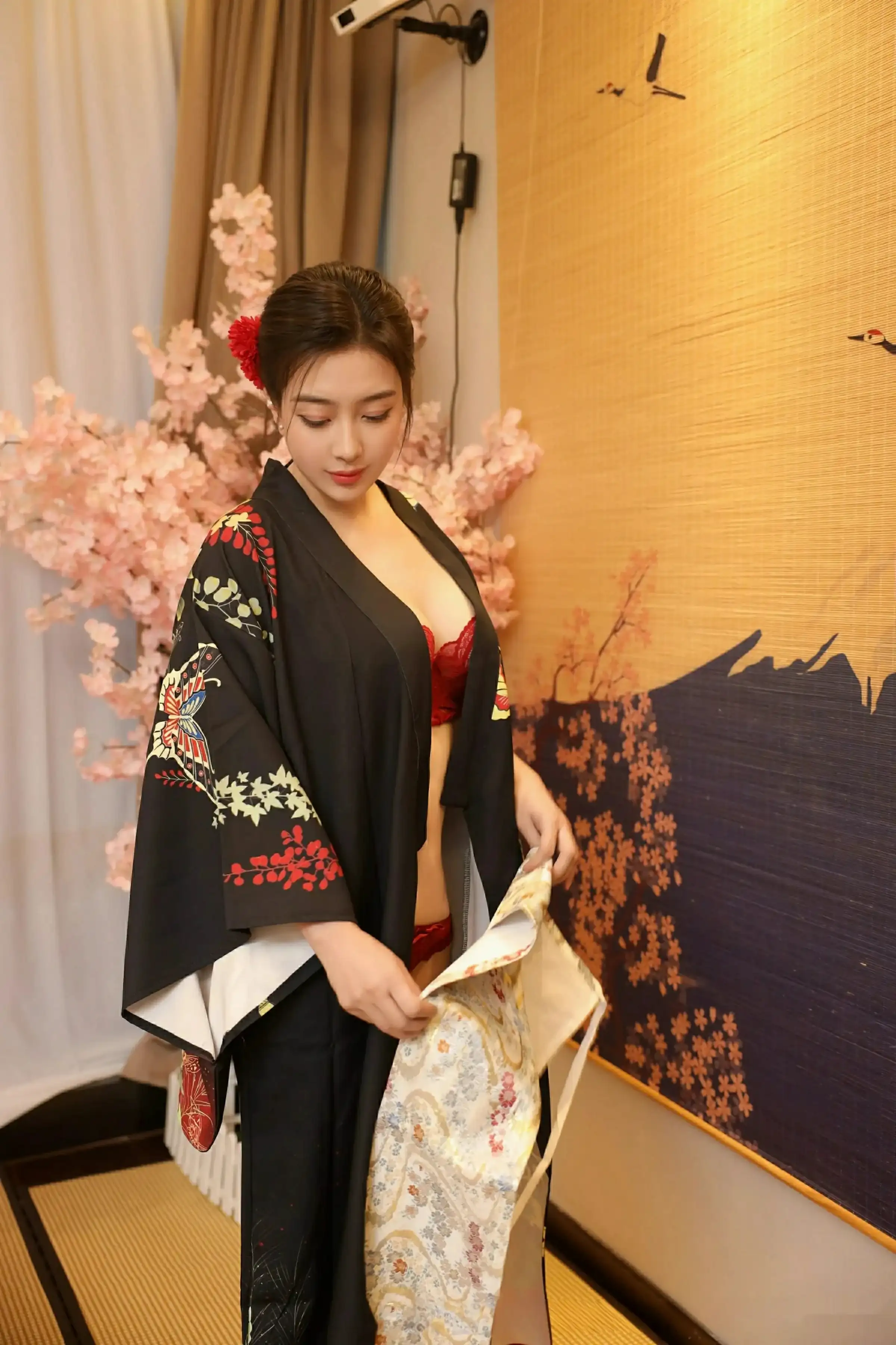 [秀人网] 2025.08.07 No.10627 苏一诺#[80P]-1