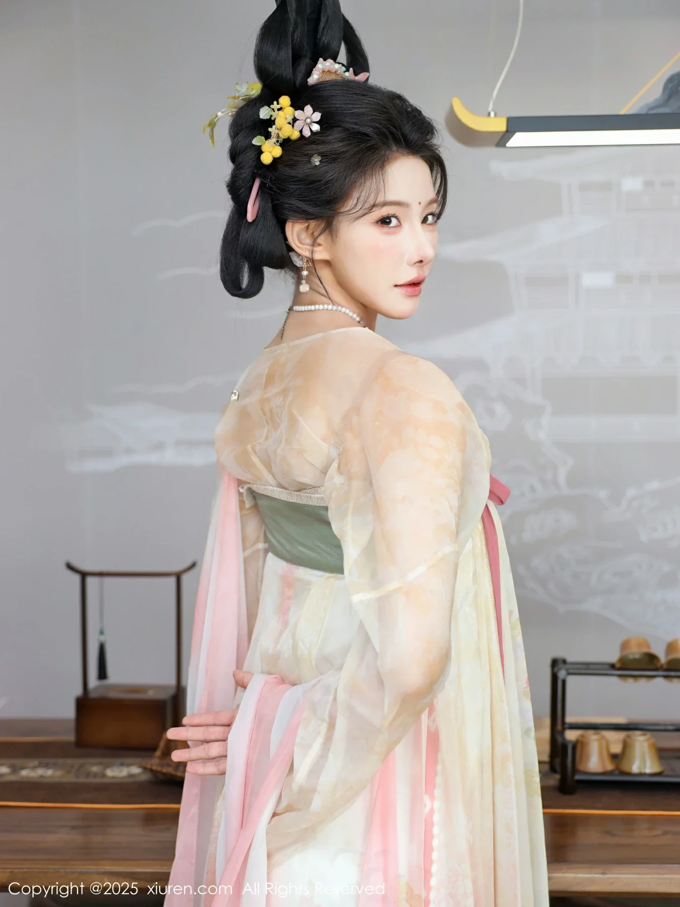 [秀人网] 2025.08.13 No.10645 梨霜儿#[82P]-1