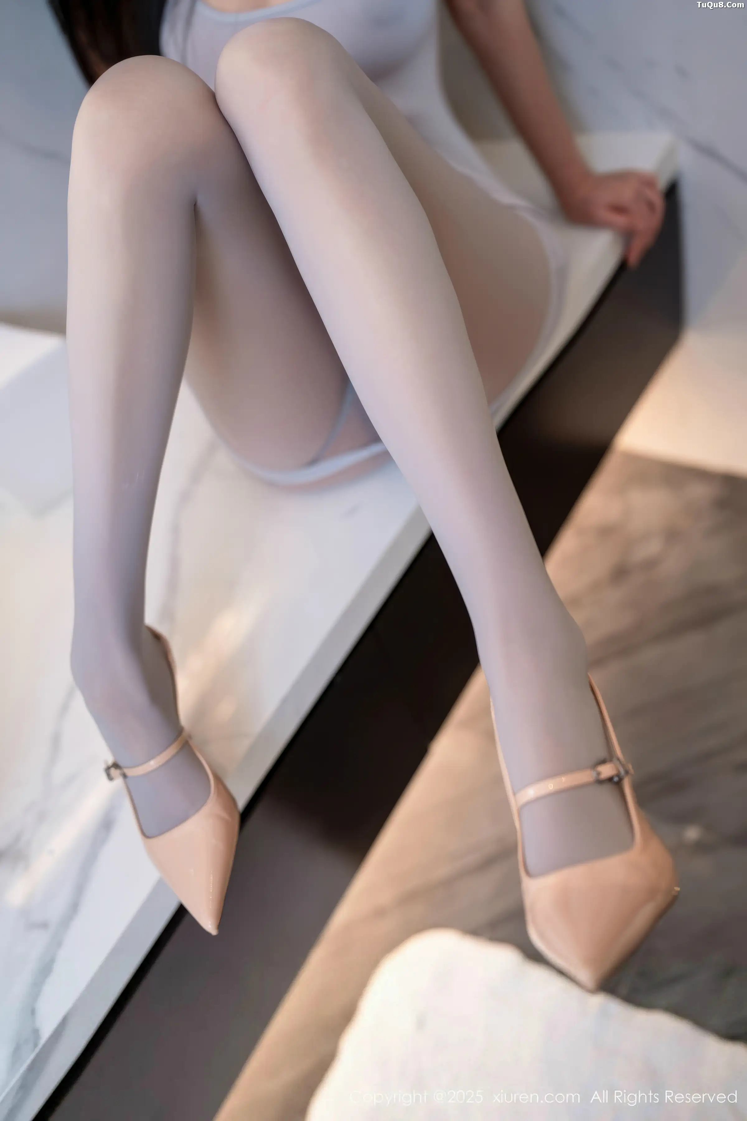 [秀人网] 2025.12.30 No.11174 shelly 诗莉#[75P]-2