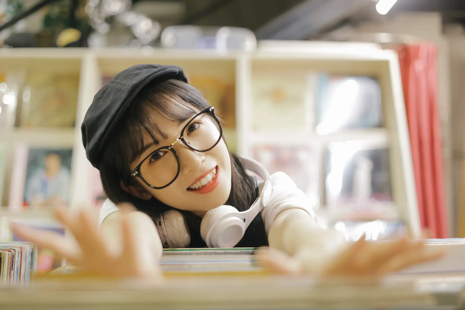 [艺图语] 2022.08.16 Vol.1717 – 黑胶唱片的小时光 一只阿梦崽#[43P]-4