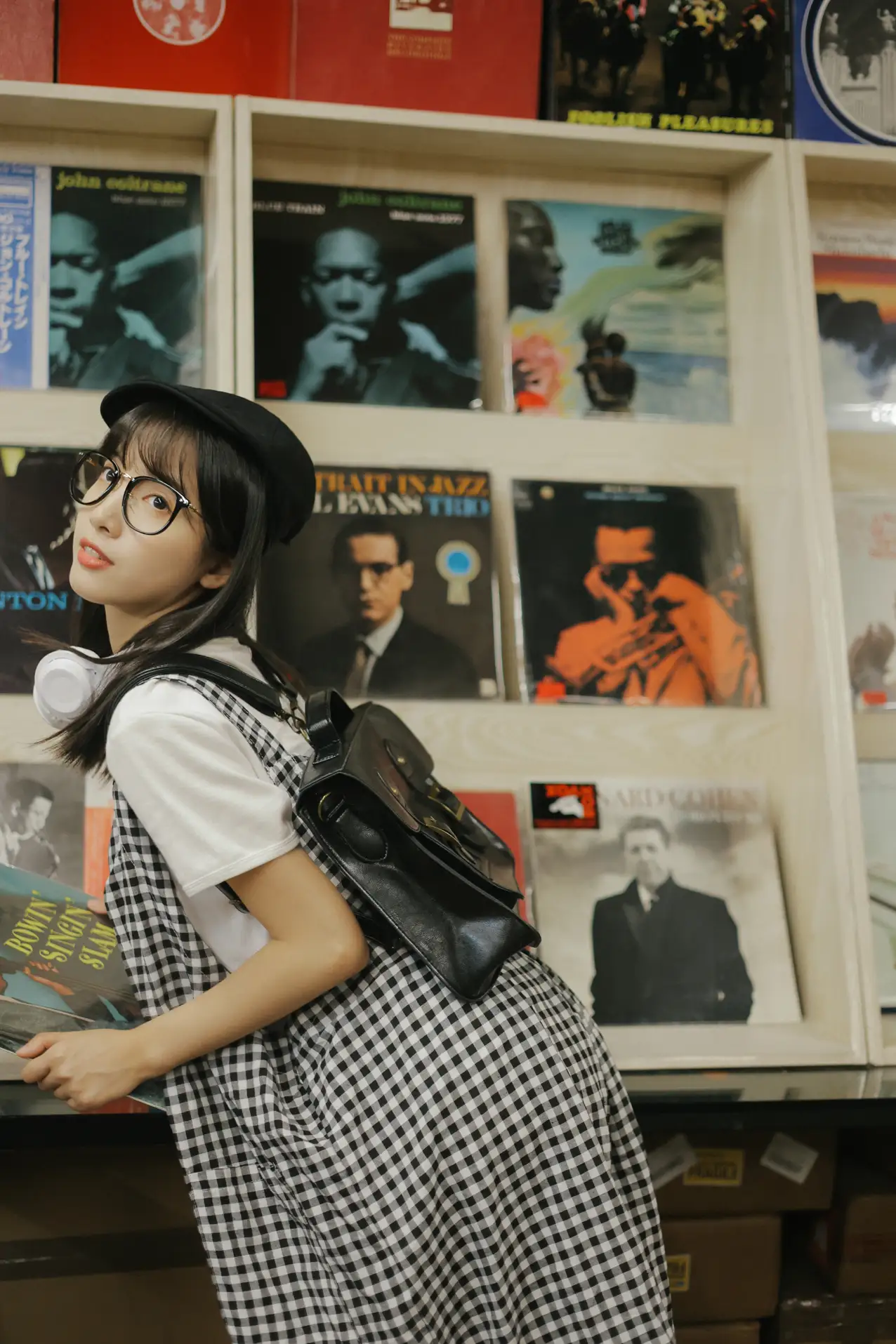 [艺图语] 2022.08.16 Vol.1717 – 黑胶唱片的小时光 一只阿梦崽#[43P]-7