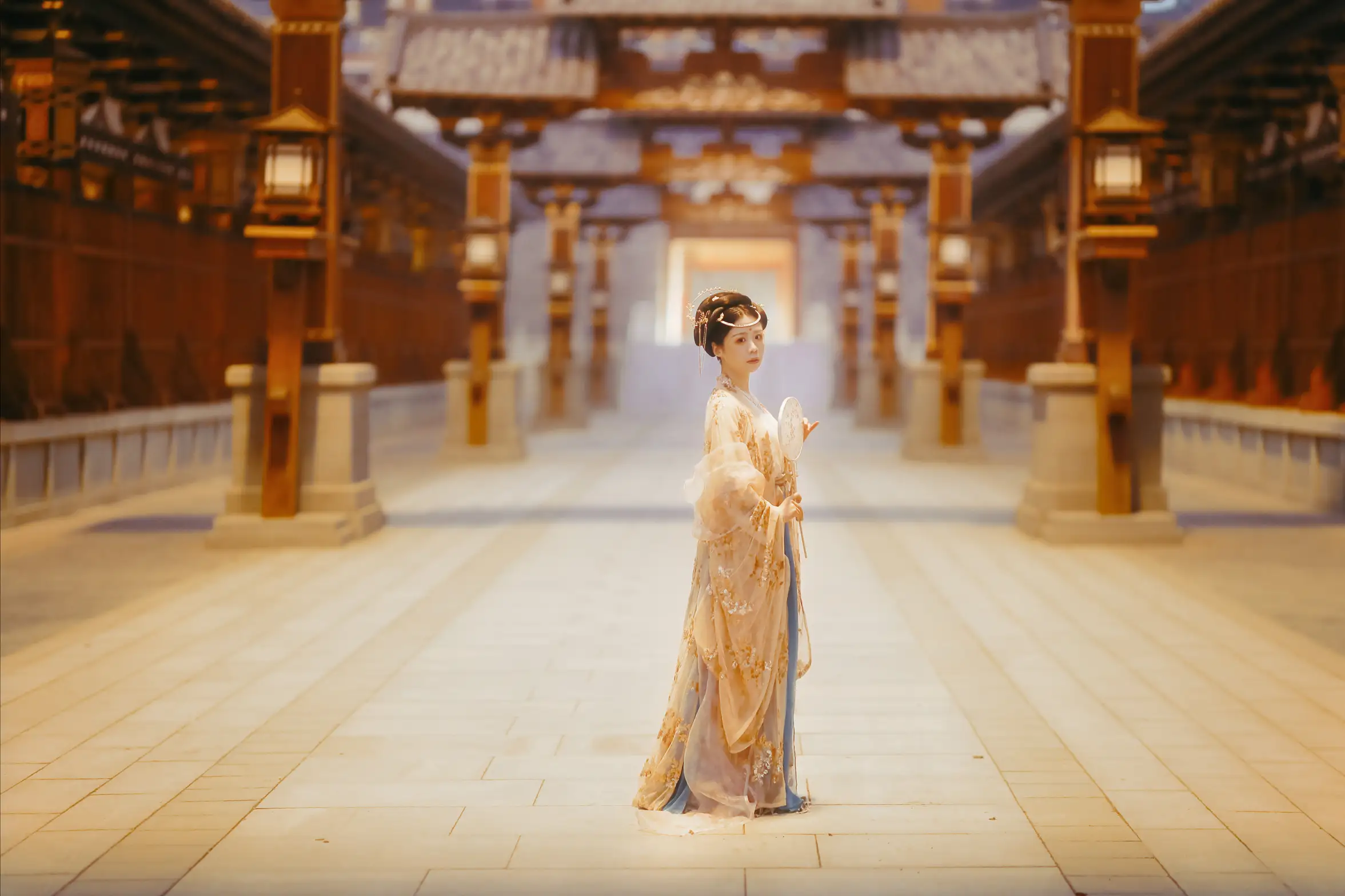 [艺图语] 2022.08.24 Vol.1783 – 云想衣裳花想容 Suky喜欢软绵绵毛茸茸的团子#[22P]-3