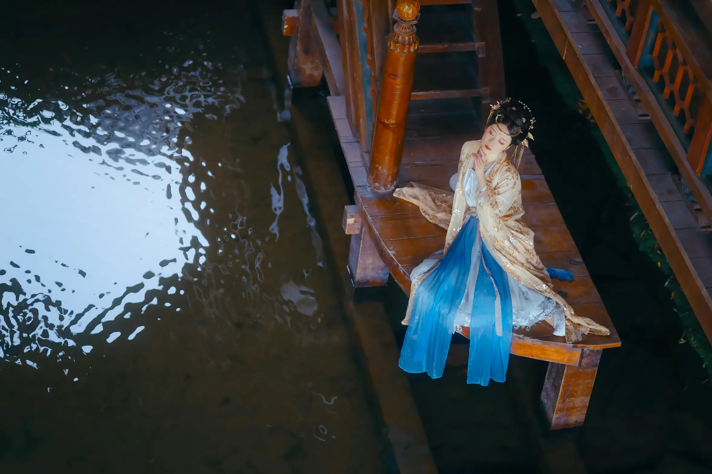 [艺图语] 2022.08.24 Vol.1783 – 云想衣裳花想容 Suky喜欢软绵绵毛茸茸的团子#[22P]-9