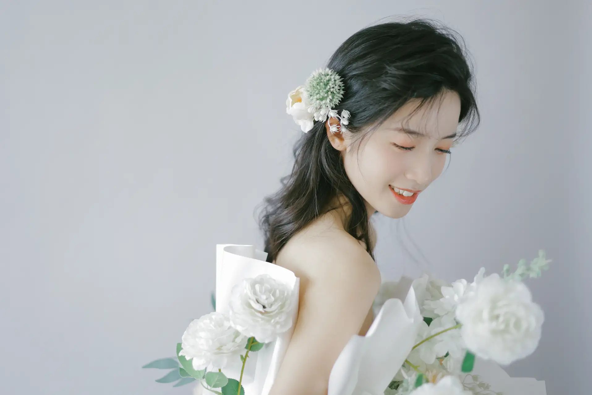 [艺图语] 2022.07.26 Vol.1541 – 花束女孩 一只阿梦崽#[32P]-1