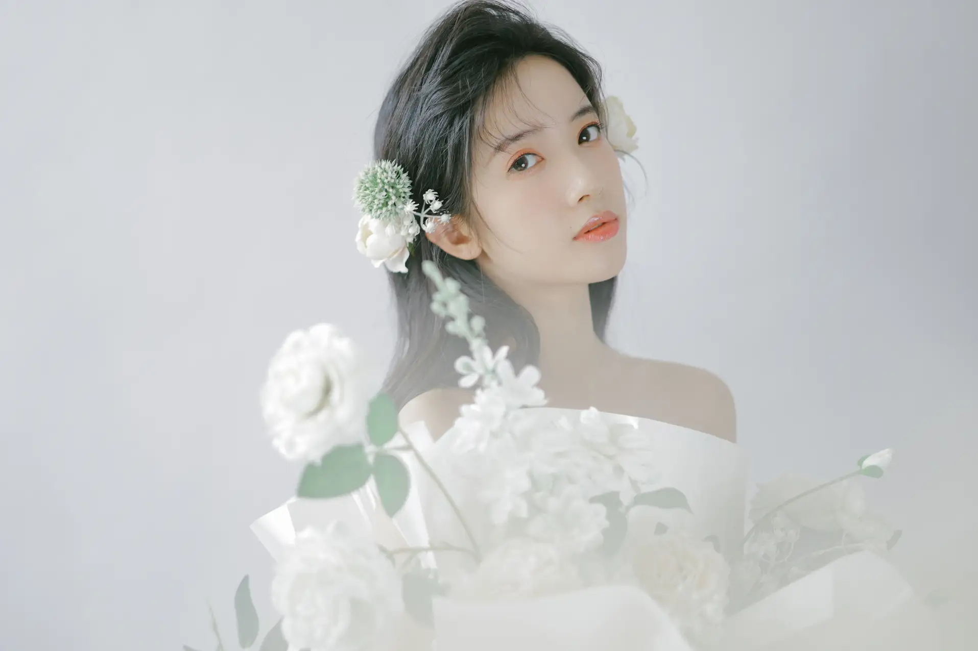 [艺图语] 2022.07.26 Vol.1541 – 花束女孩 一只阿梦崽#[32P]-9