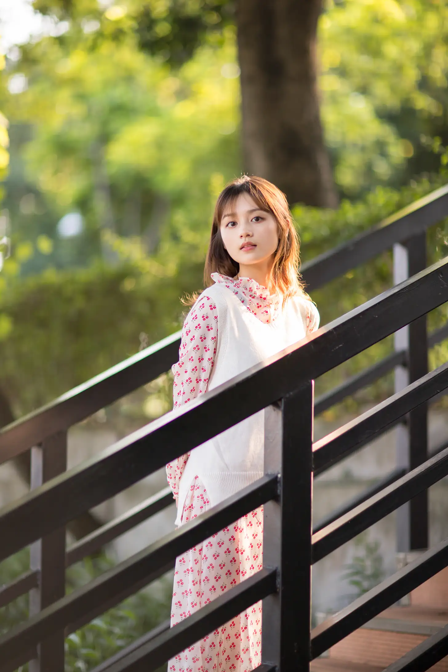 [艺图语] 2021.09.27 Vol.319 – 逆光 雨文#[23P]-10