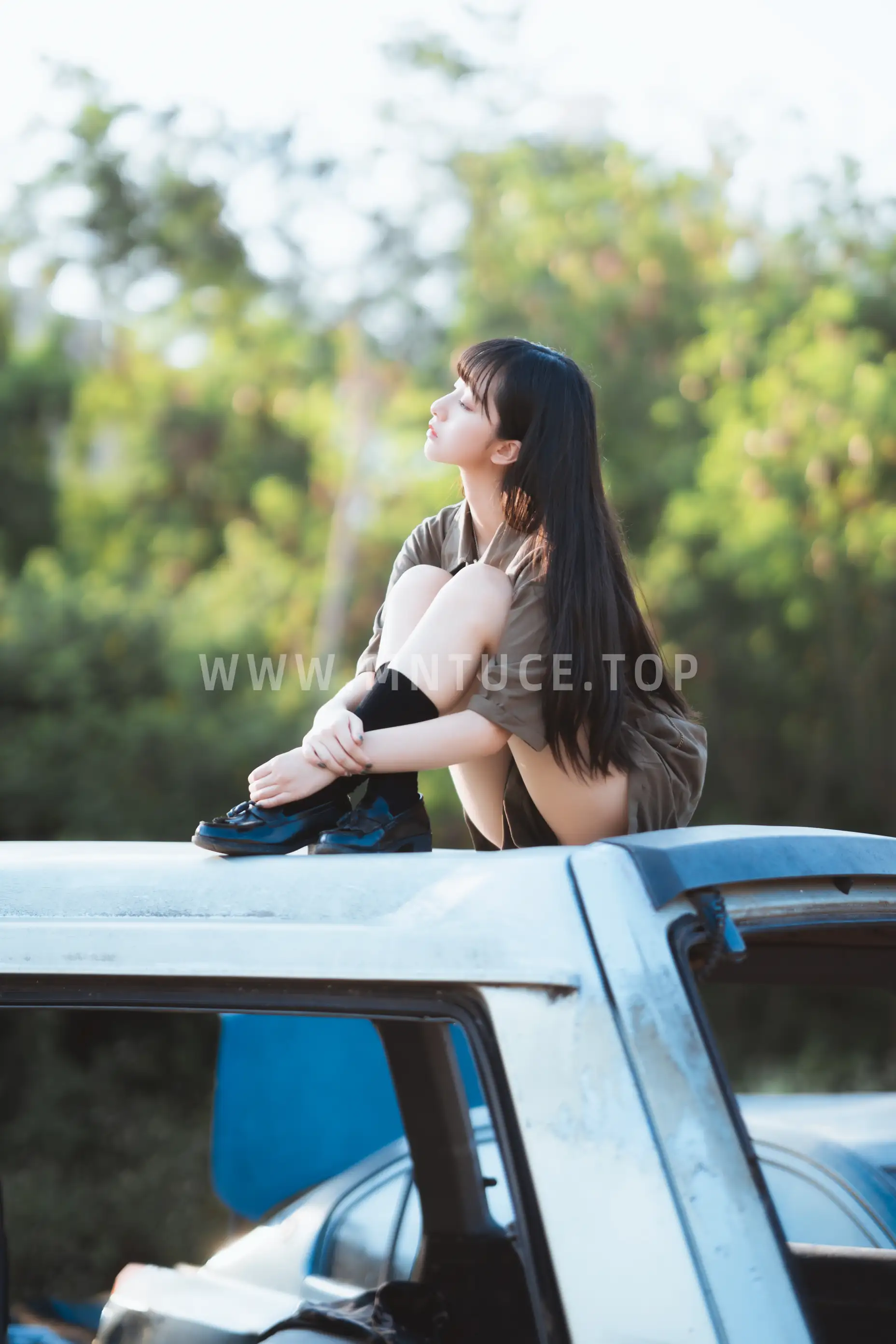 [艺图语] 2022.05.23 Vol.0959 – 废弃车场 鲁鲁羽落子#[31P]-8