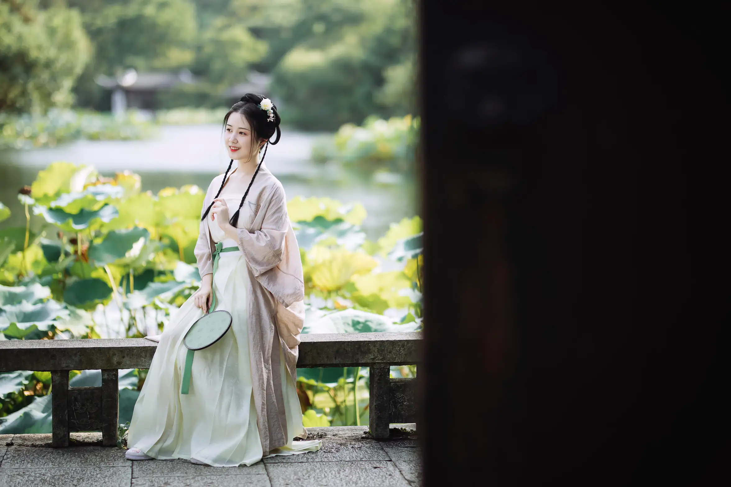 [艺图语] 2022.02.09 Vol.773 – 荷叶五寸荷花娇 罗熙#[19P]-7