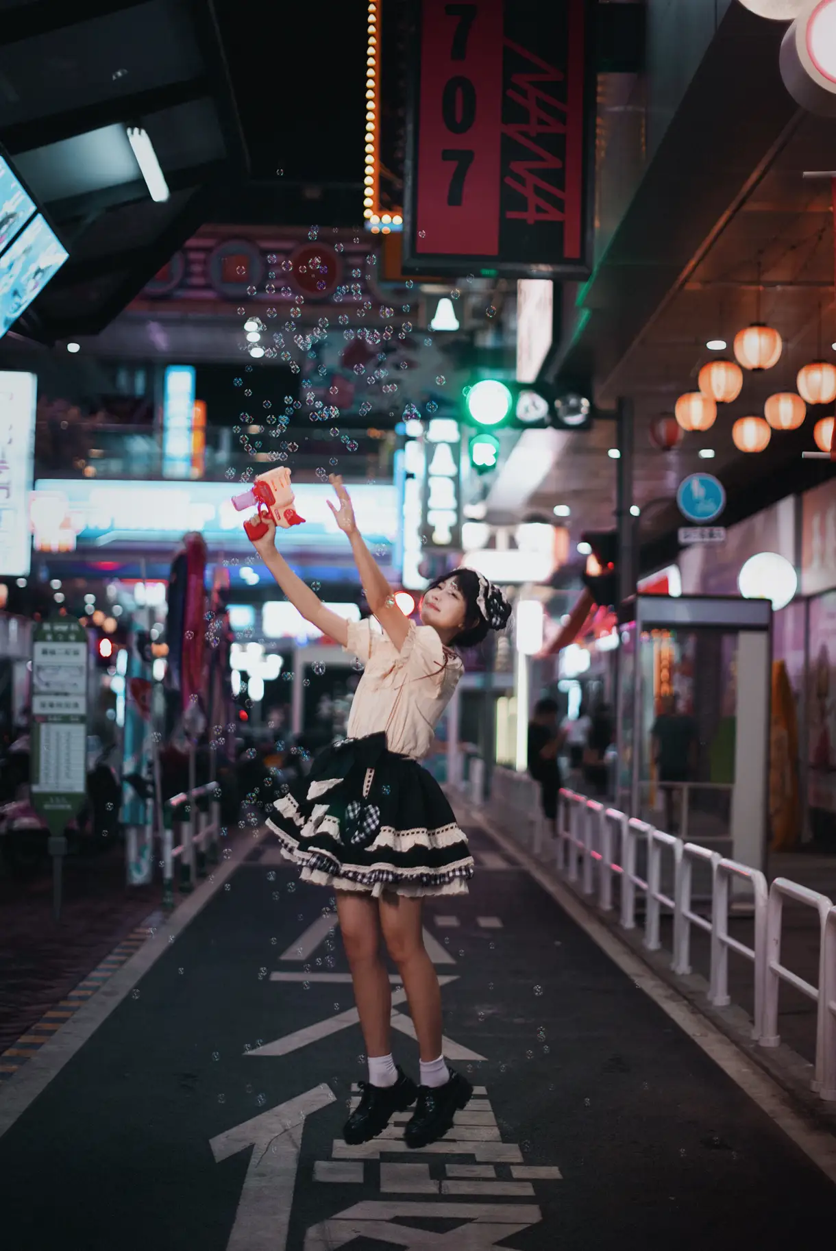 [艺图语] 2022.06.20 Vol.1241 – Happiness is free 小关#[50P]-1