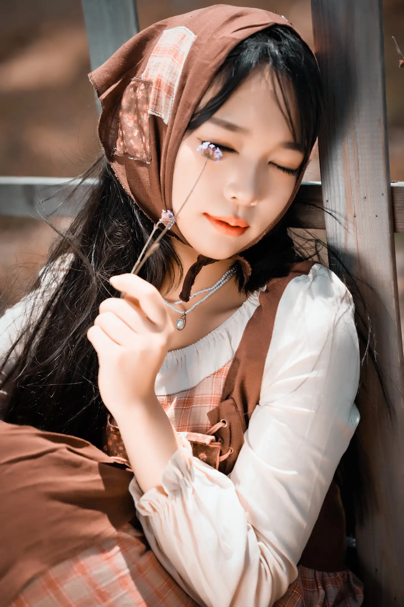 [艺图语] 2022.08.26 Vol.1797 – 牧场里的少女 月光#[44P]-1