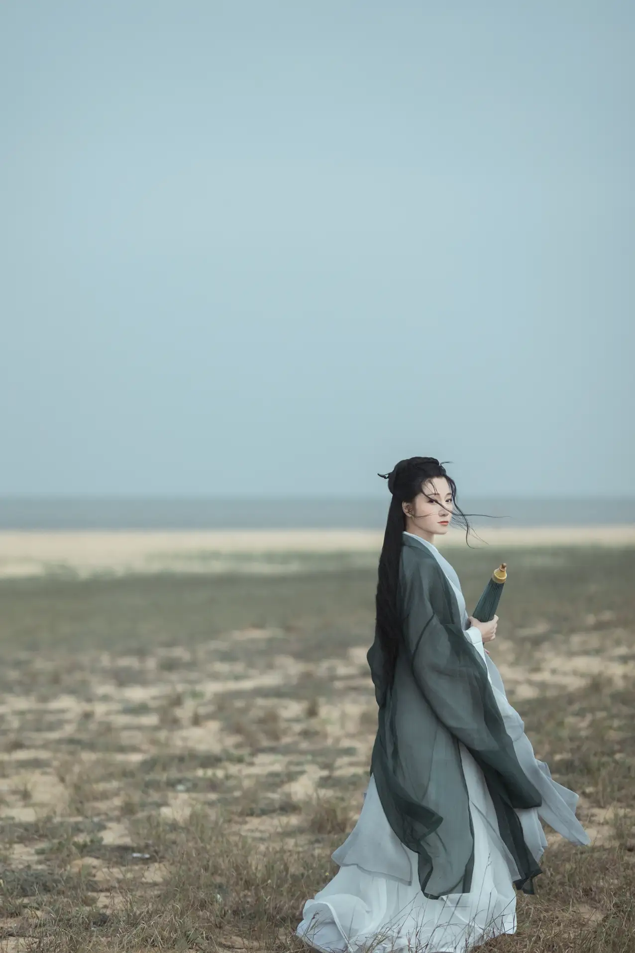 [艺图语] 2021.10.21 Vol.379 – 天涯倦客 何佳#[26P]-1