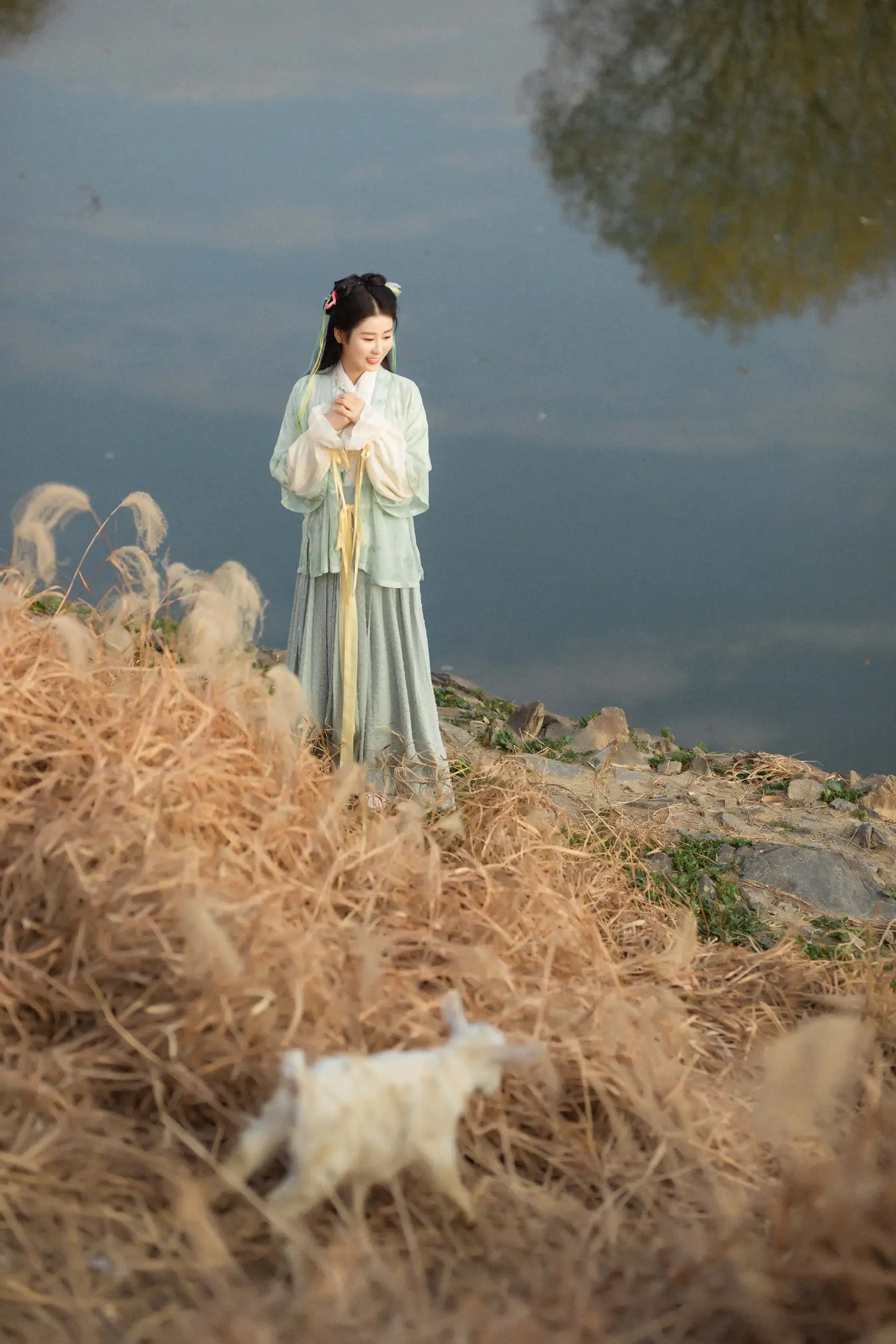 [艺图语] 2022.06.03 Vol.1074 – 赵灵儿 人间月-素尘#[21P]-10