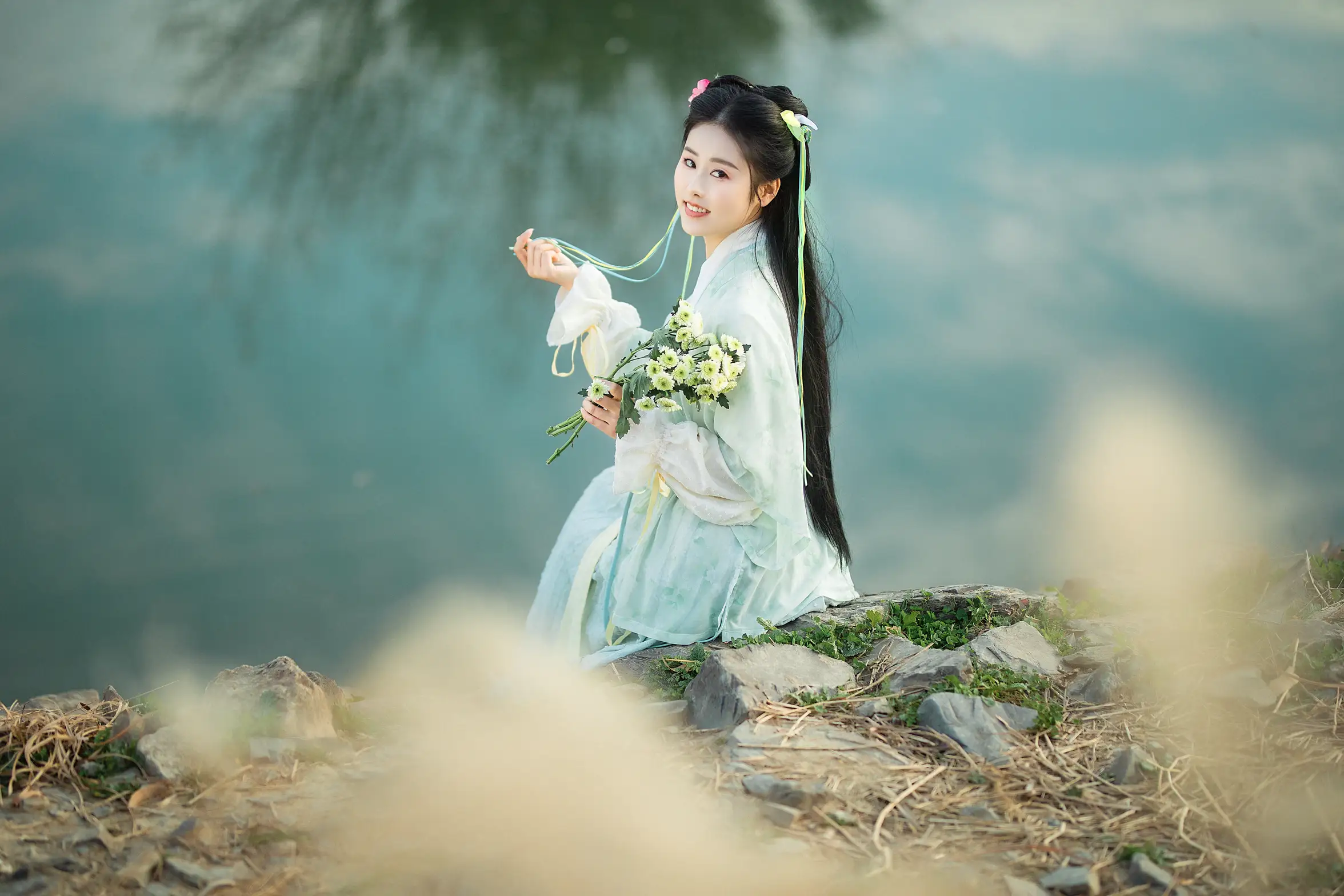 [艺图语] 2022.06.03 Vol.1074 – 赵灵儿 人间月-素尘#[21P]-2