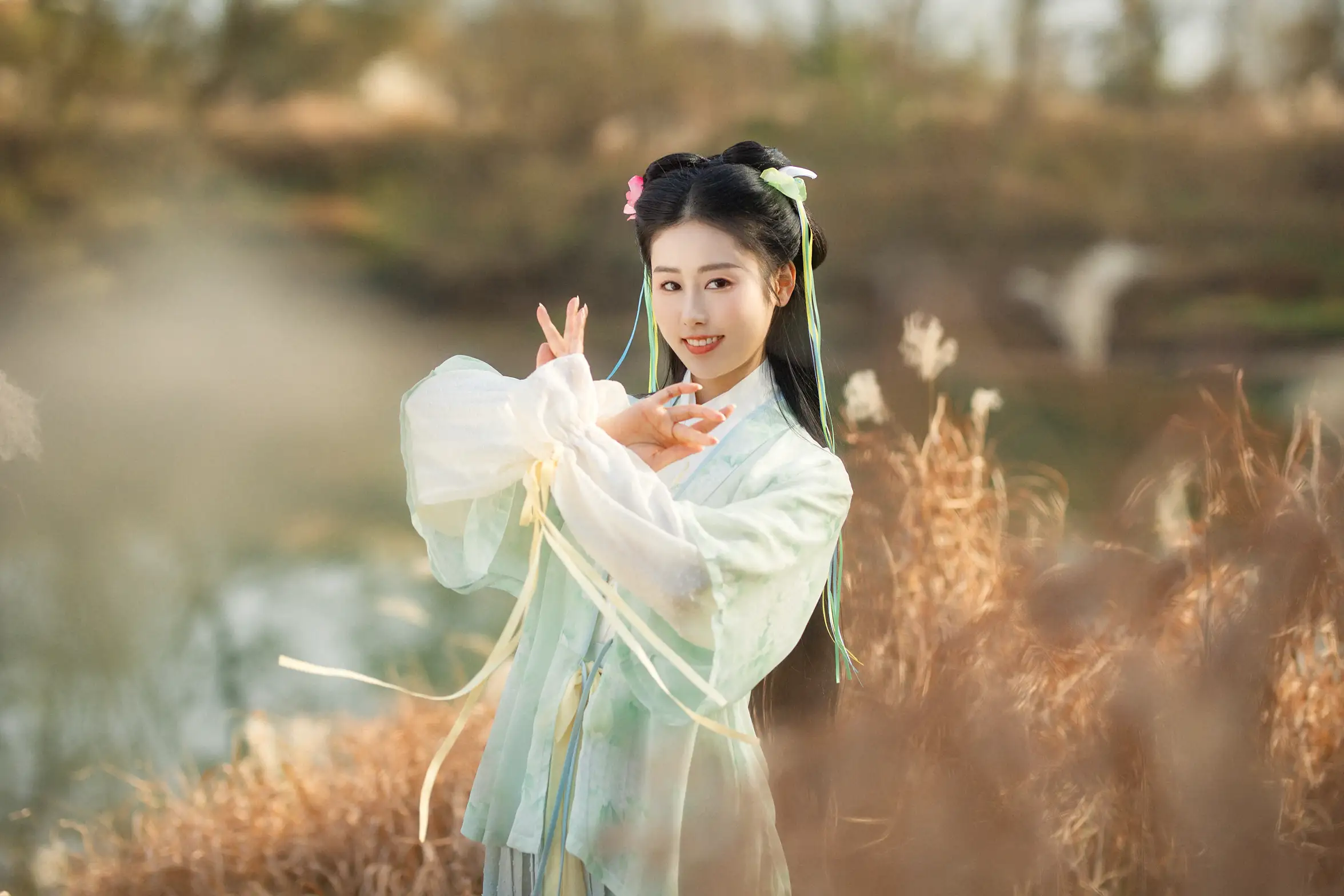 [艺图语] 2022.06.03 Vol.1074 – 赵灵儿 人间月-素尘#[21P]-10