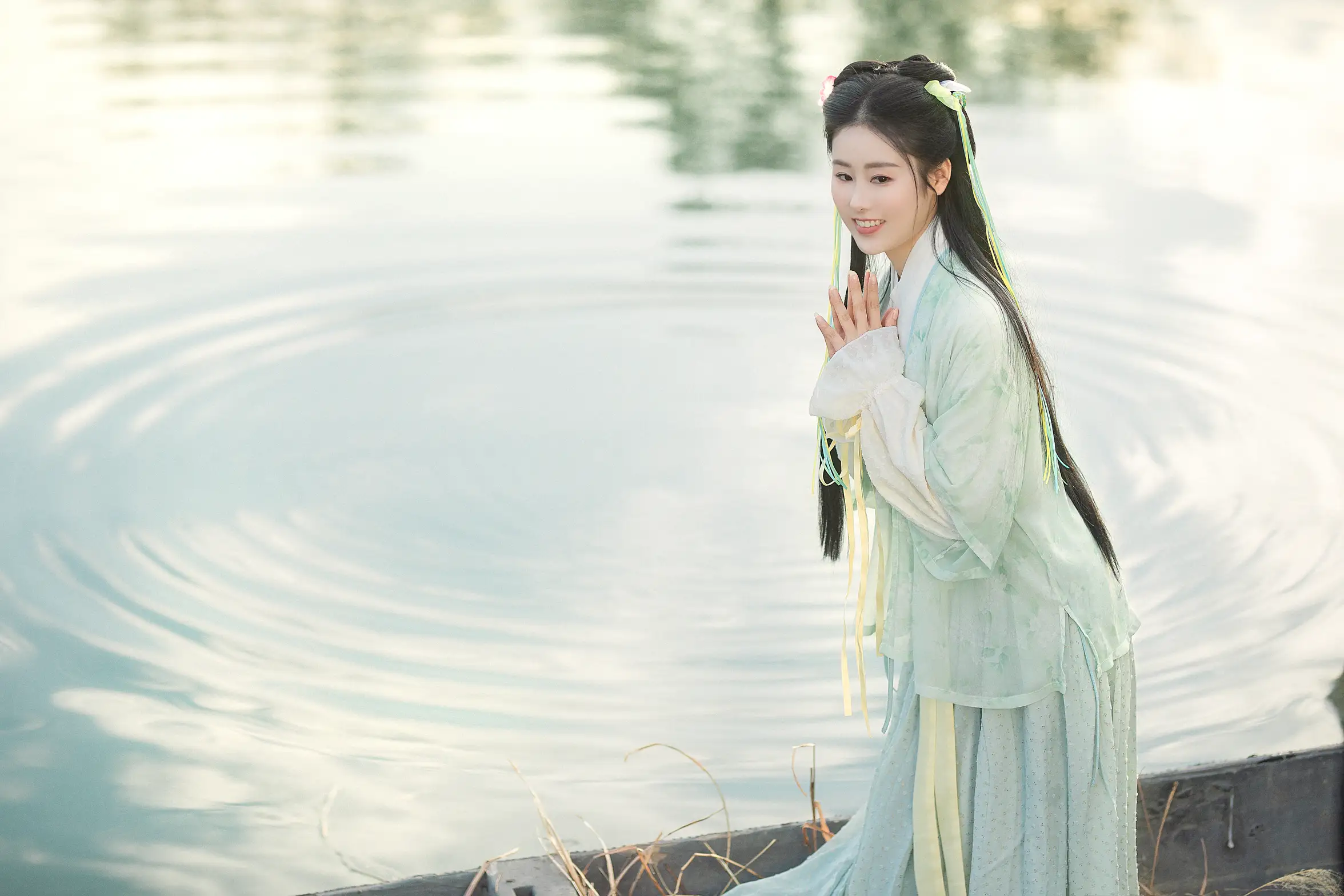 [艺图语] 2022.06.03 Vol.1074 – 赵灵儿 人间月-素尘#[21P]-7