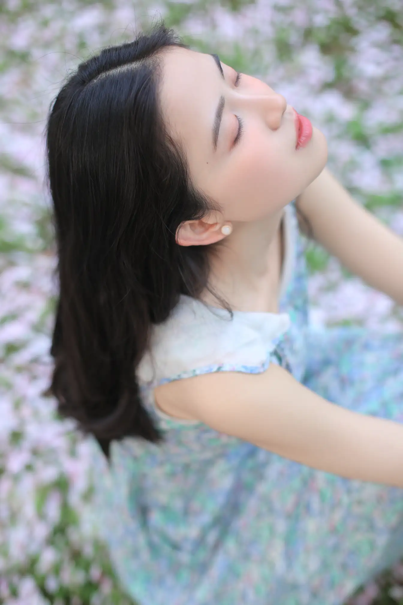 [艺图语] 2022.08.07 Vol.1645 – 花倦 小草草呀#[22P]-2