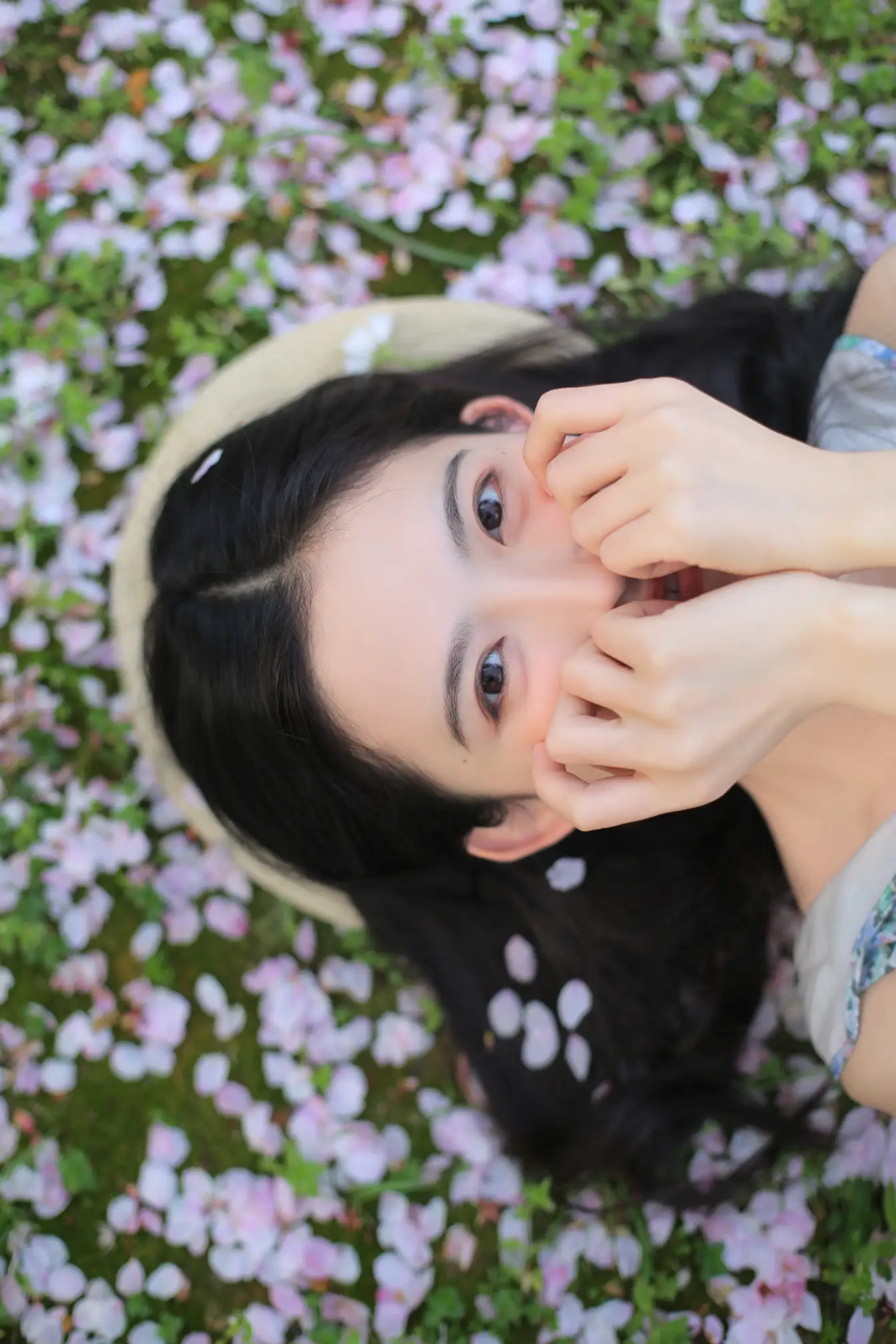 [艺图语] 2022.08.07 Vol.1645 – 花倦 小草草呀#[22P]-8