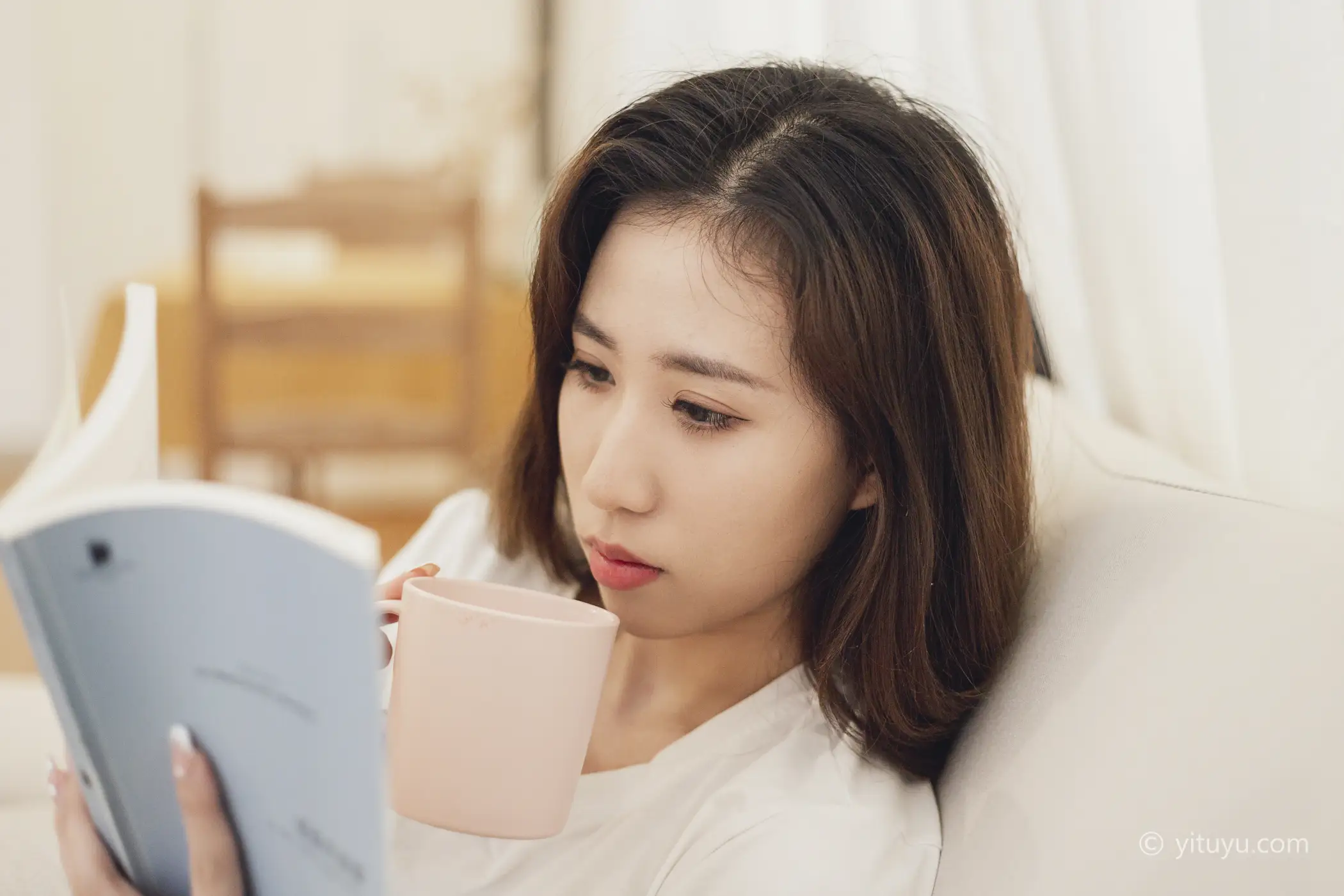 [艺图语] 2021.07.07 Vol.086 – 独自醒来 Jenny#[36P]-2