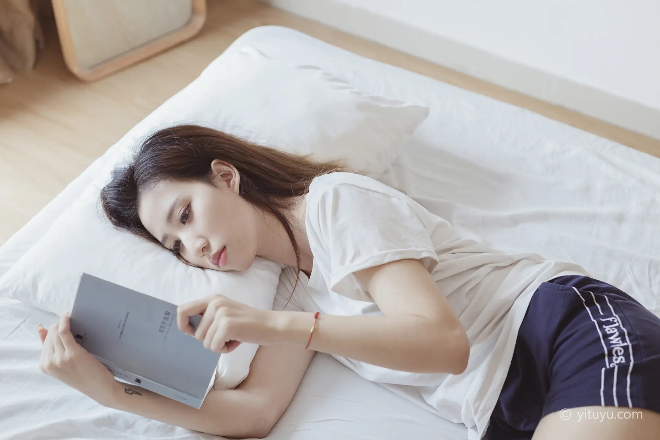 [艺图语] 2021.07.07 Vol.086 – 独自醒来 Jenny#[36P]-5