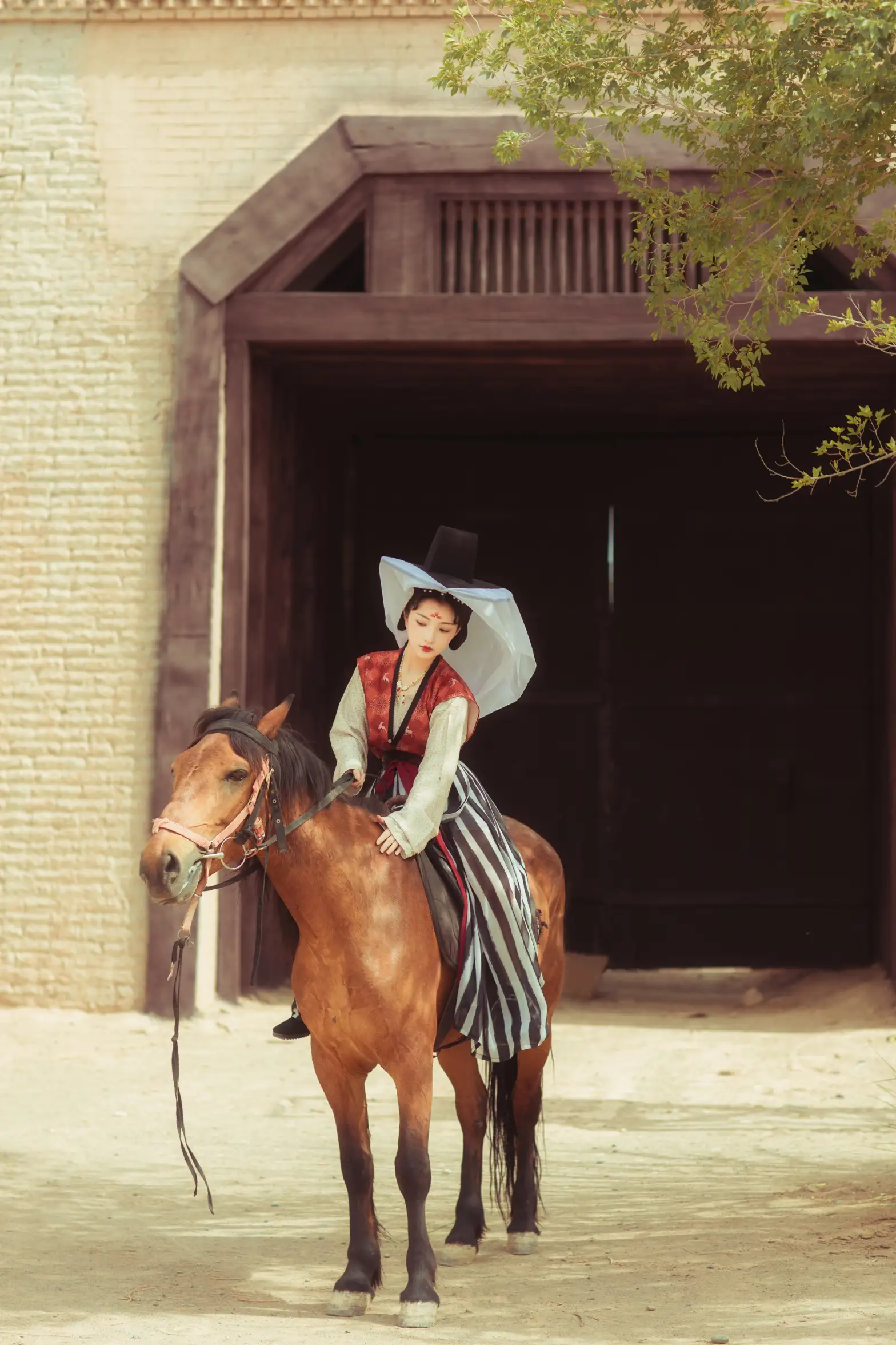 [艺图语] 2022.01.15 Vol.657 – 酒窖 一千只大日日#[18P]-3