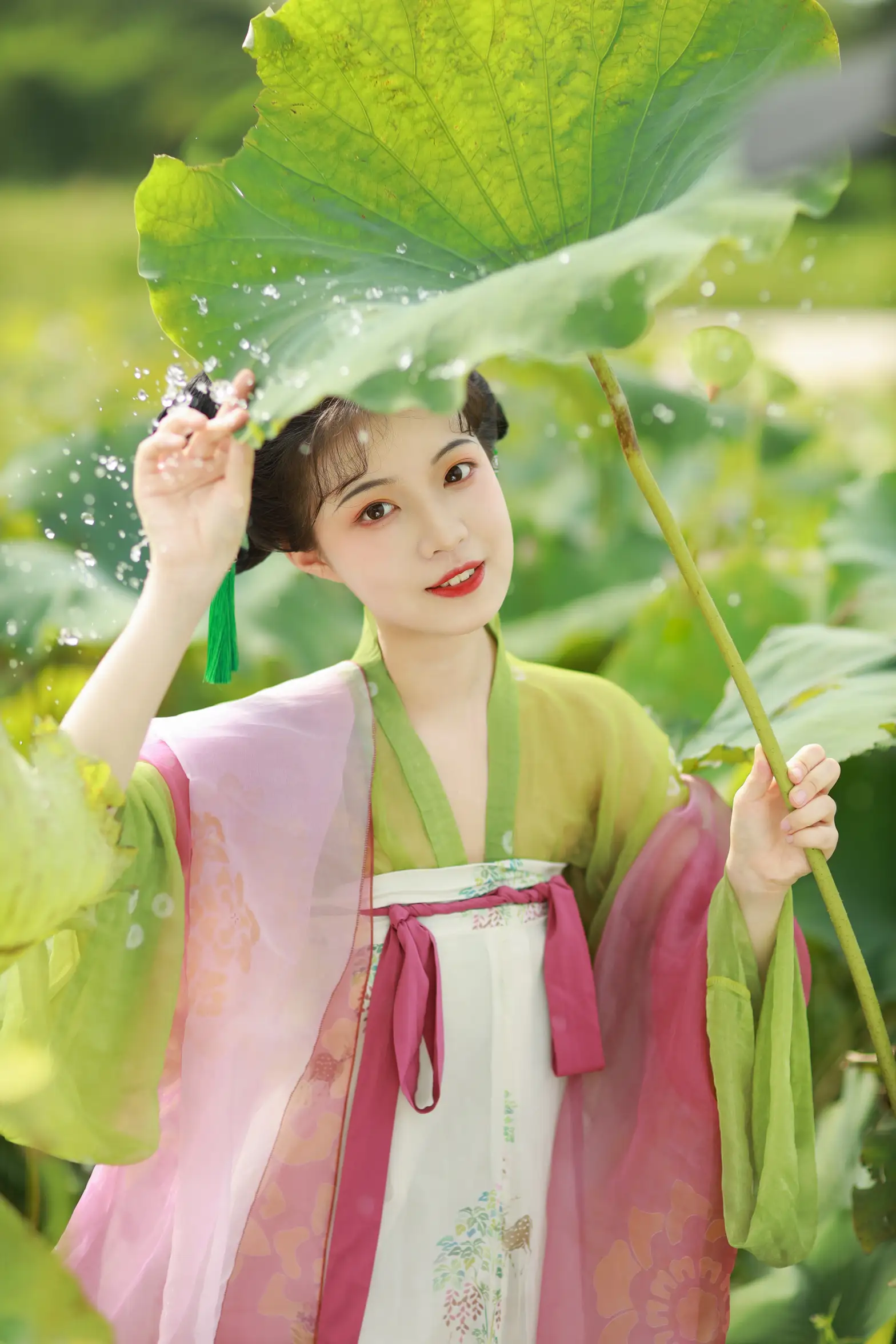 [艺图语] 2022.08.03 Vol.1614 – 荷花少女 我超白_#[30P]-1