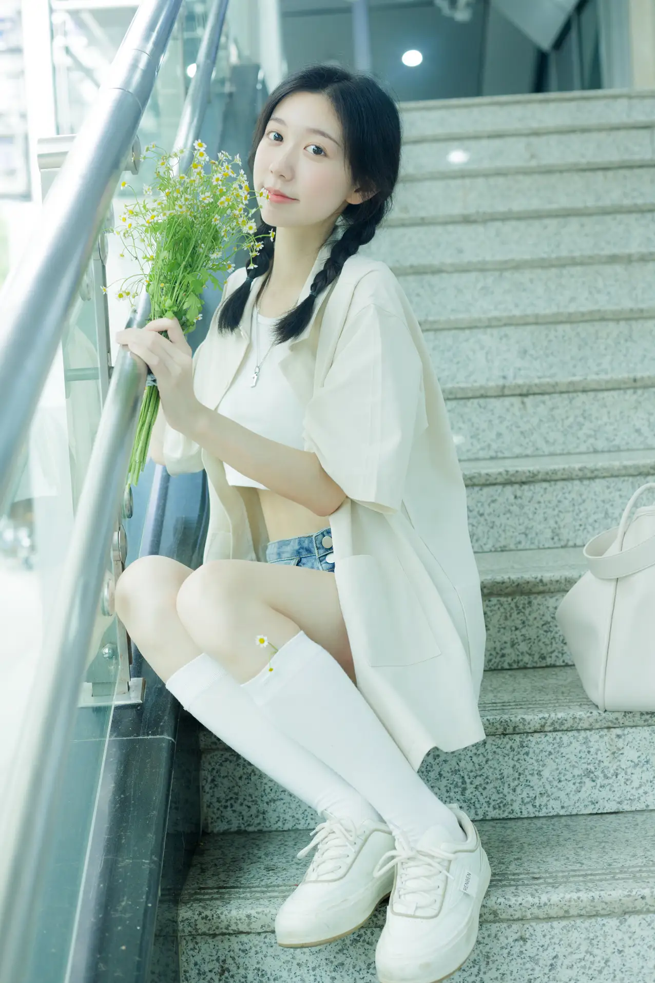 [艺图语] 2022.08.22 Vol.1761 – 地铁奇遇记 饲猫少女 饲猫少女-#[39P]-9