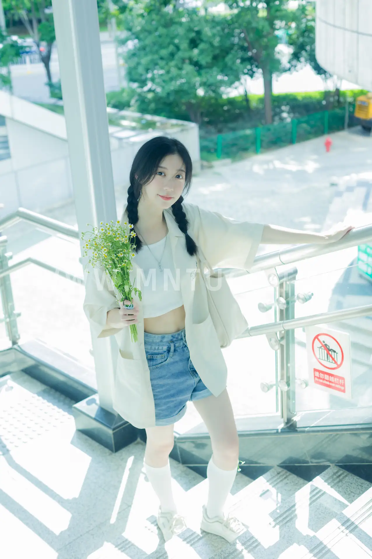 [艺图语] 2022.08.22 Vol.1761 – 地铁奇遇记 饲猫少女 饲猫少女-#[39P]-6