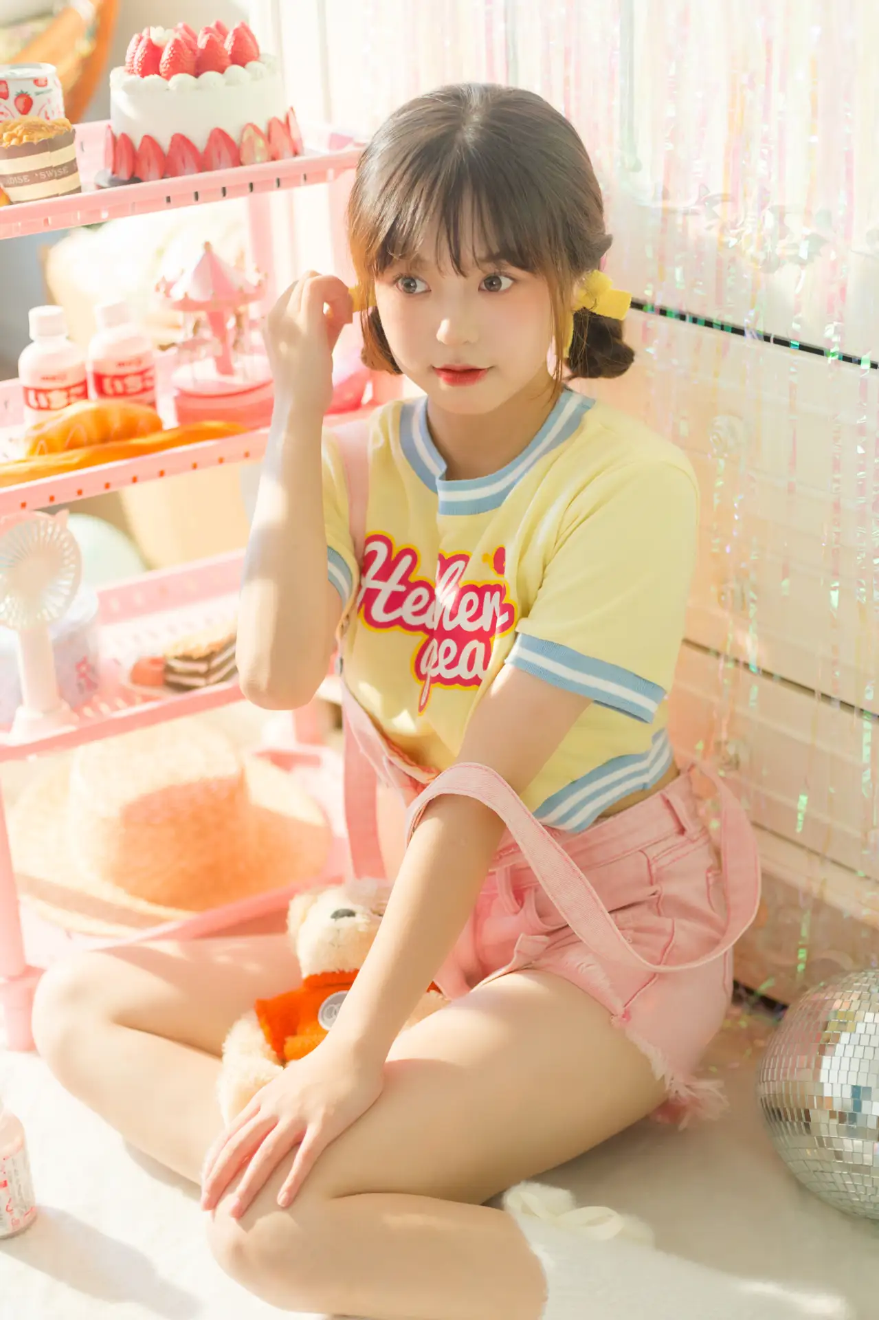 [艺图语] 2022.08.07 Vol.1650 – candy girl 哈吉麻花#[36P]-1