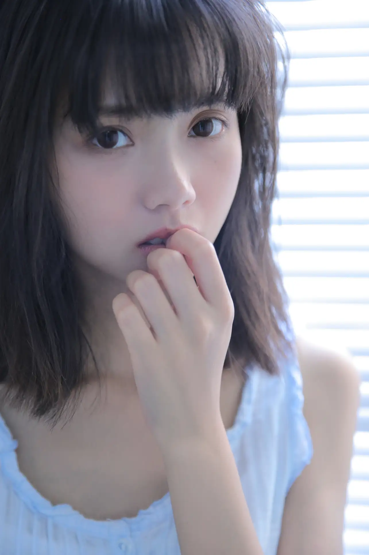 [艺图语] 2022.06.27 Vol.1303 – 思念人之屋 猫梓子#[26P]-2