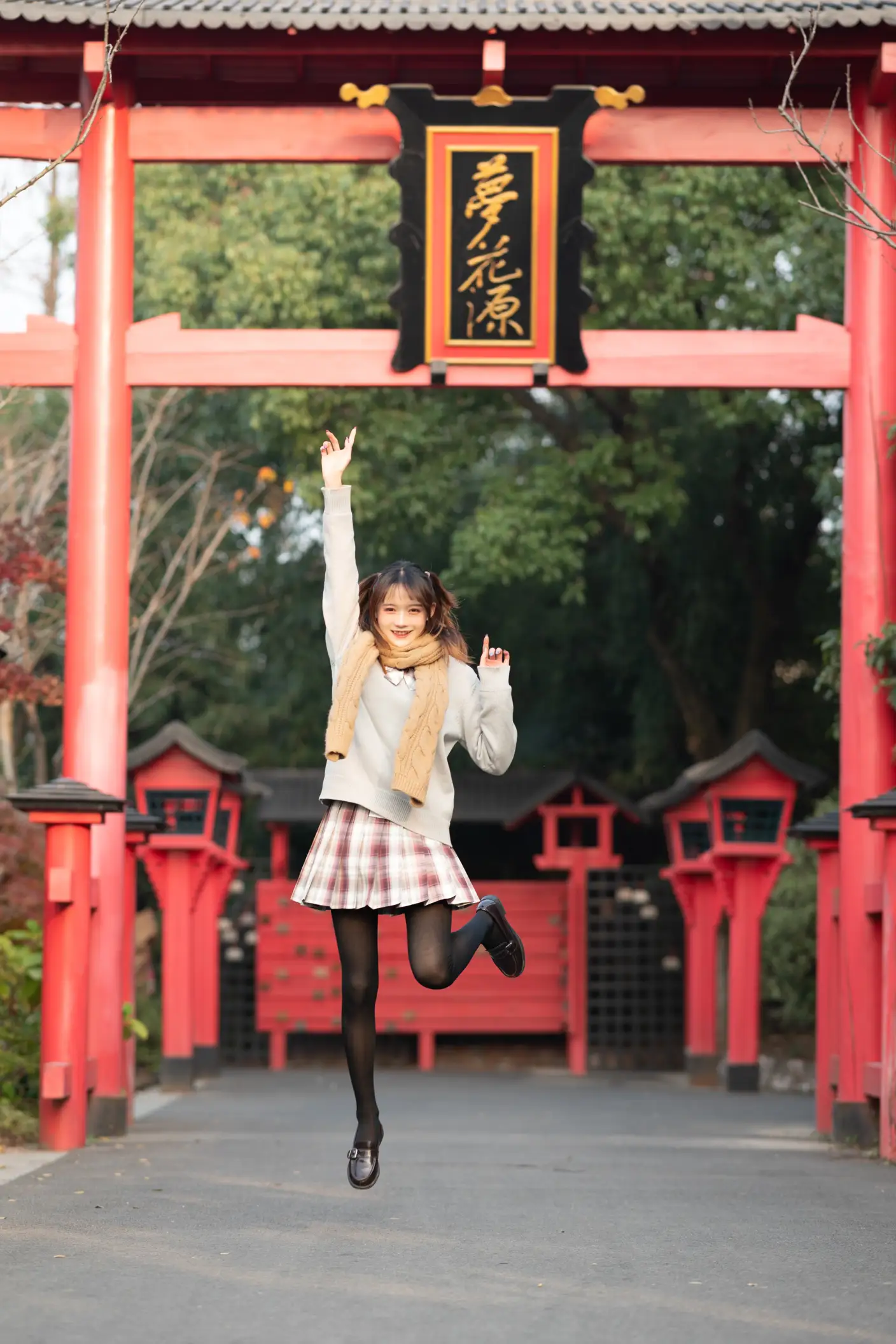 [艺图语] 2022.06.21 Vol.1246 – 秋天的裙摆 兔子Zzz不吃胡萝卜#[43P]-3