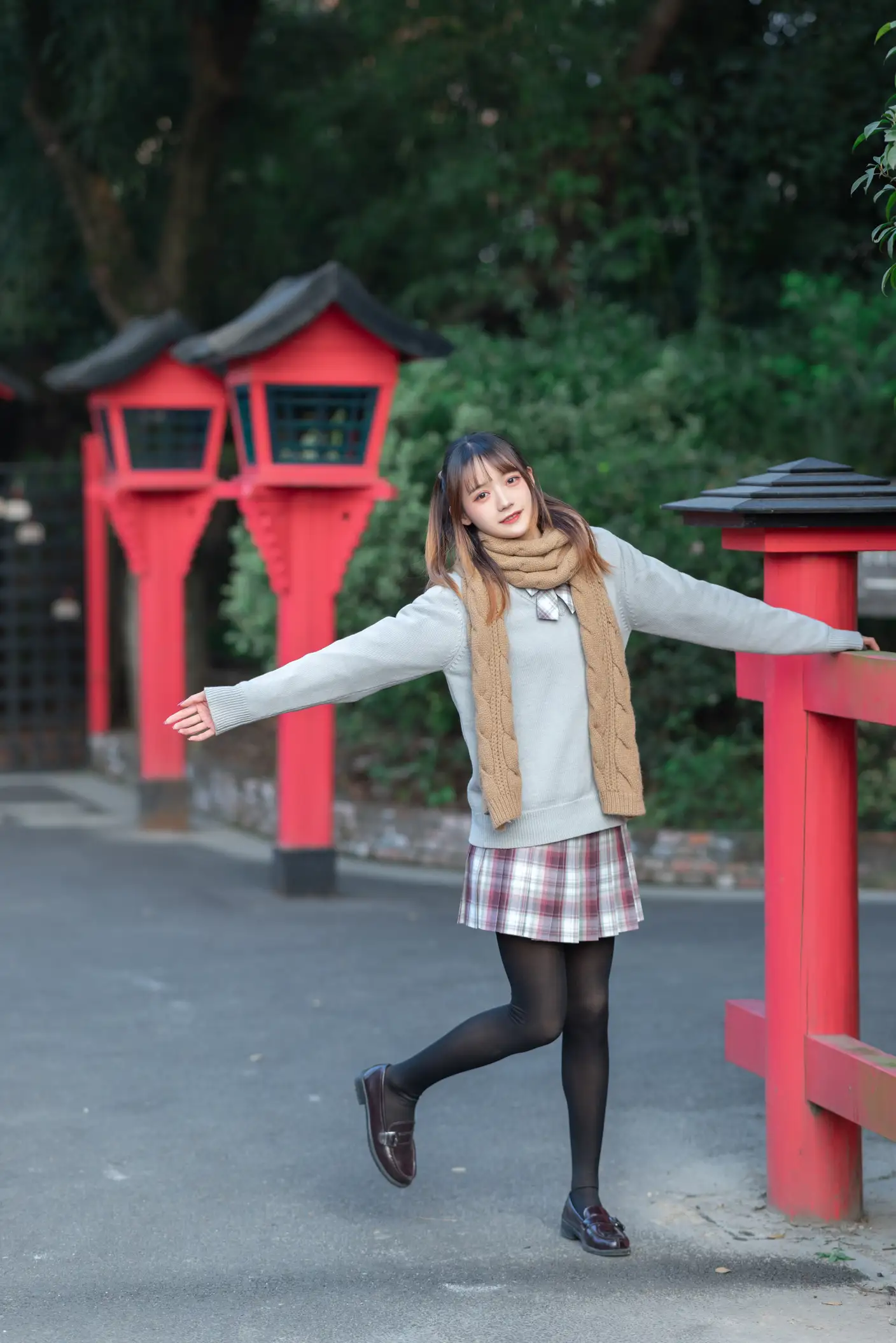 [艺图语] 2022.06.21 Vol.1246 – 秋天的裙摆 兔子Zzz不吃胡萝卜#[43P]-4